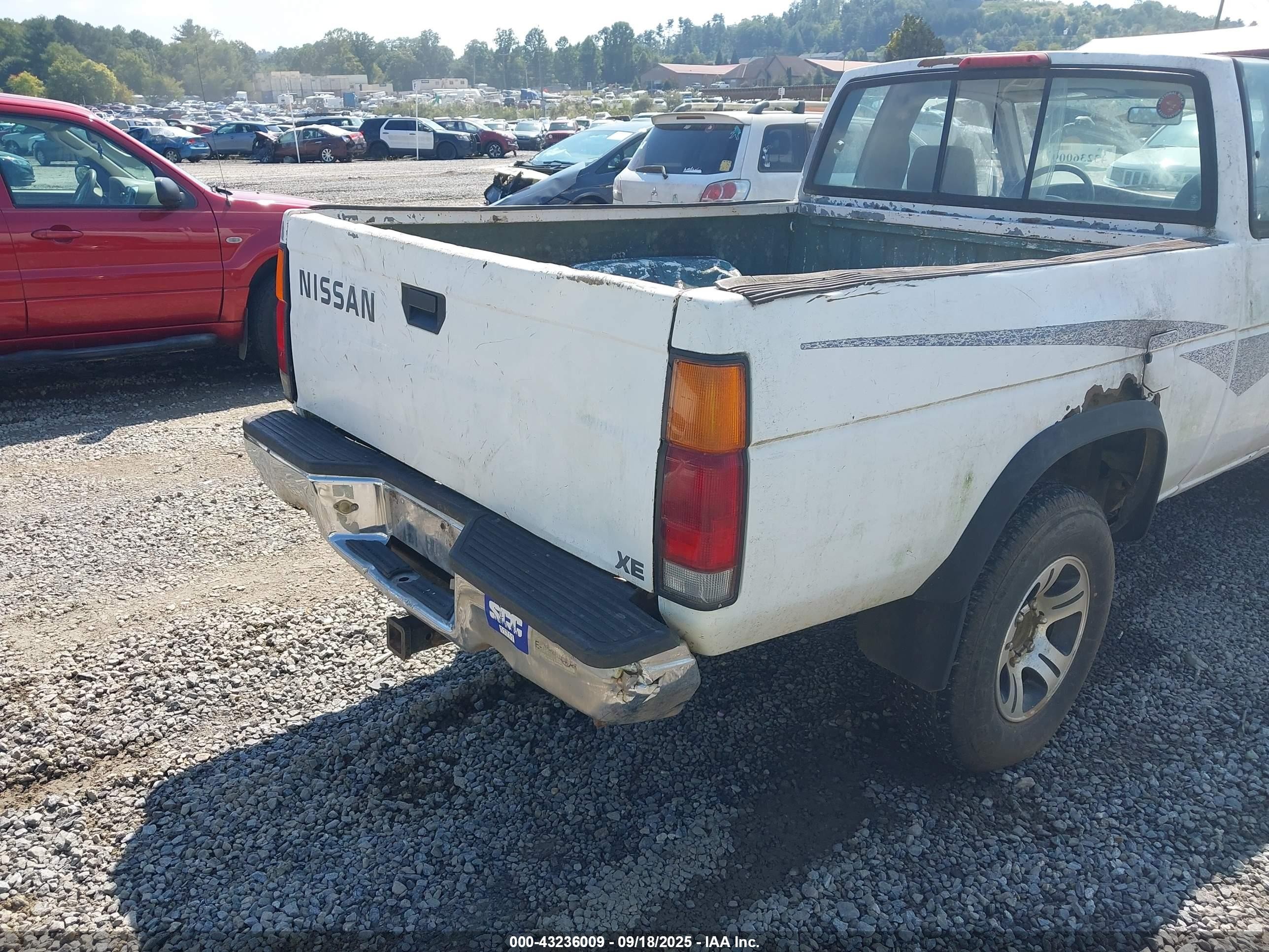 1996 Nissan Truck King Cab Se/king Cab Xe White vin: 1N6SD16YXTC312665