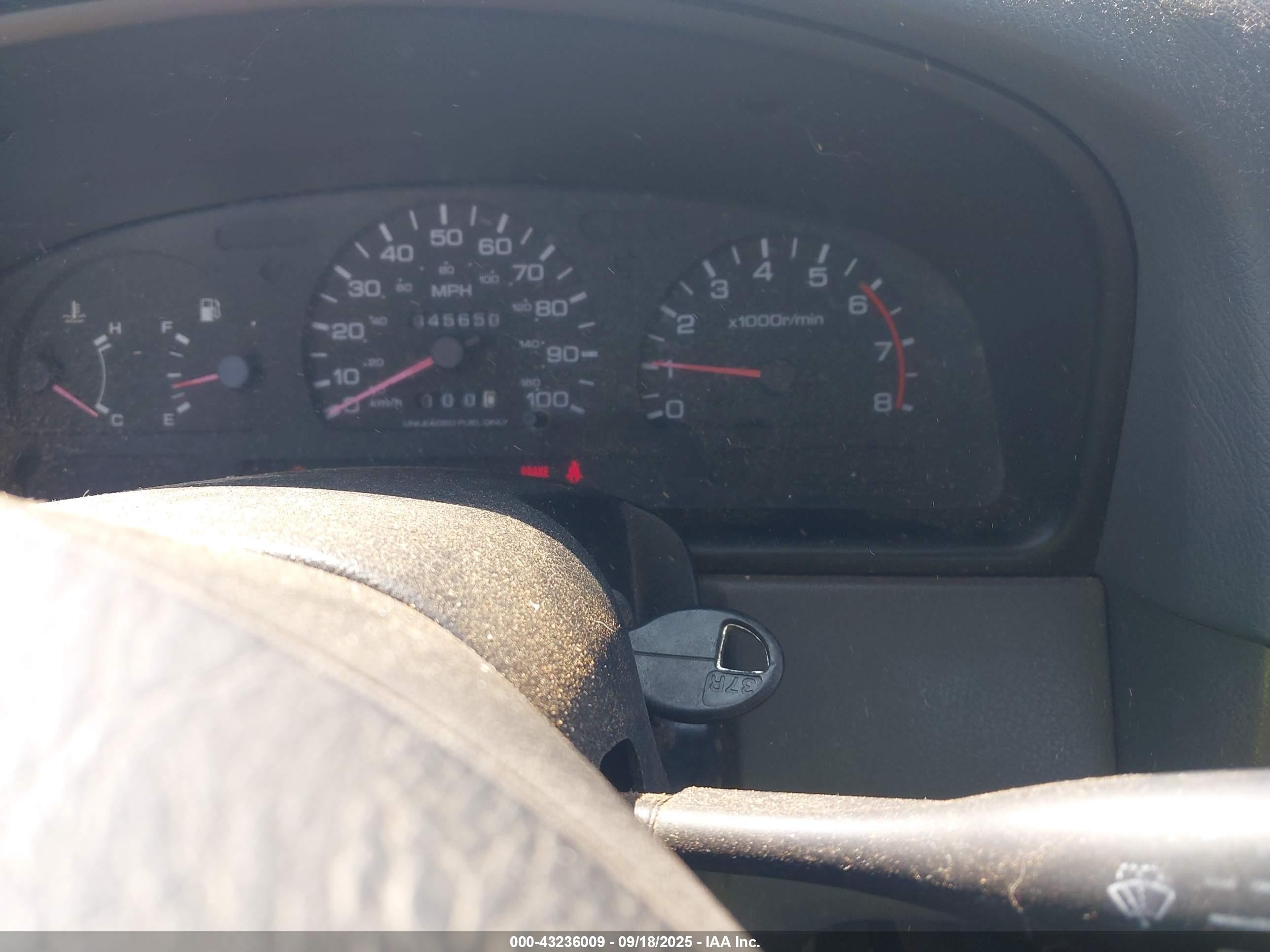 1996 Nissan Truck King Cab Se/king Cab Xe White vin: 1N6SD16YXTC312665