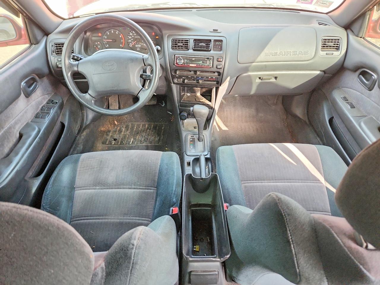 1995 Toyota Corolla Le Maroon vin: 1NXAE00B4SZ266197