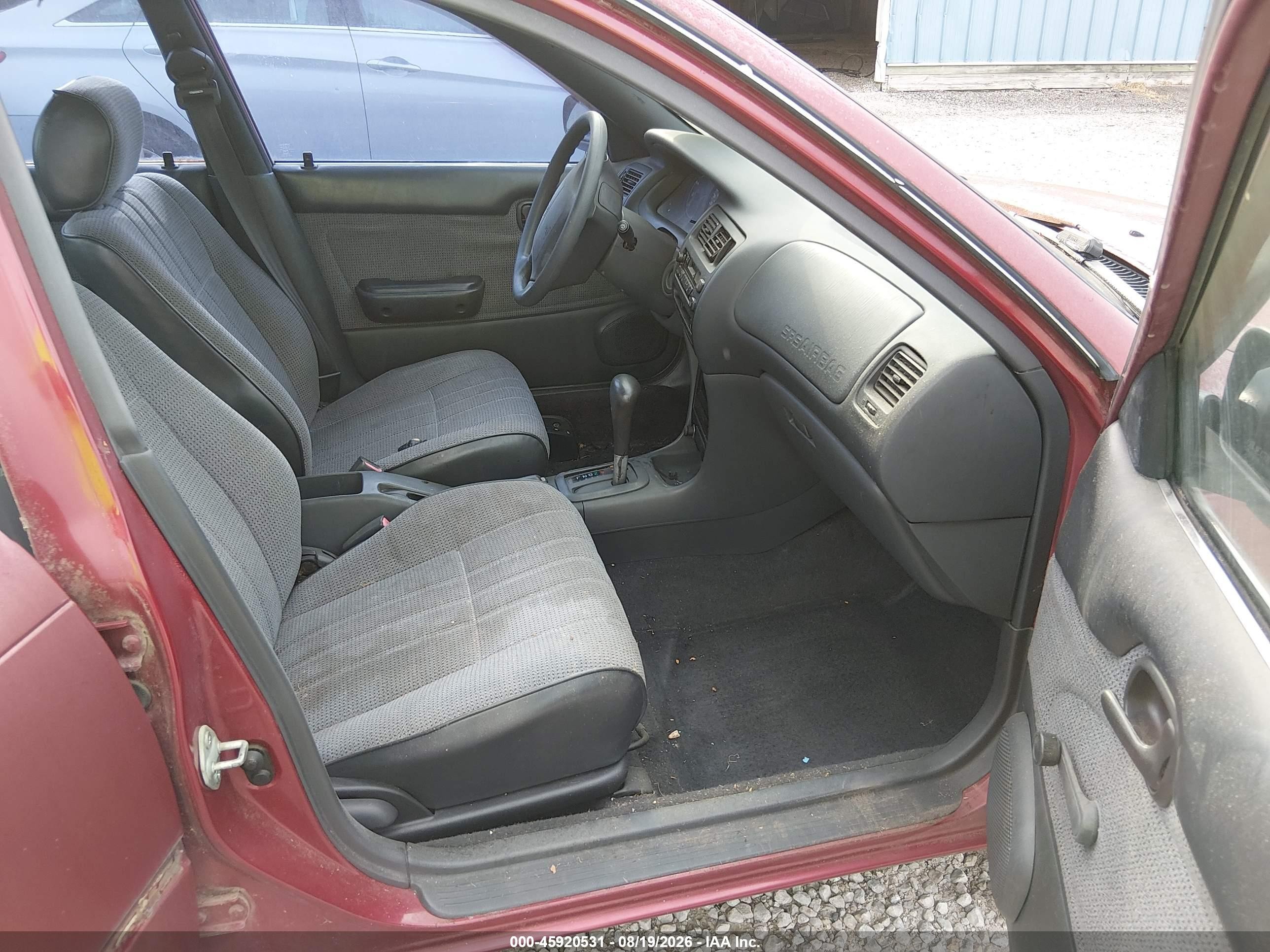 1995 Toyota Corolla   Red vin: 1NXAE04B0SZ351998