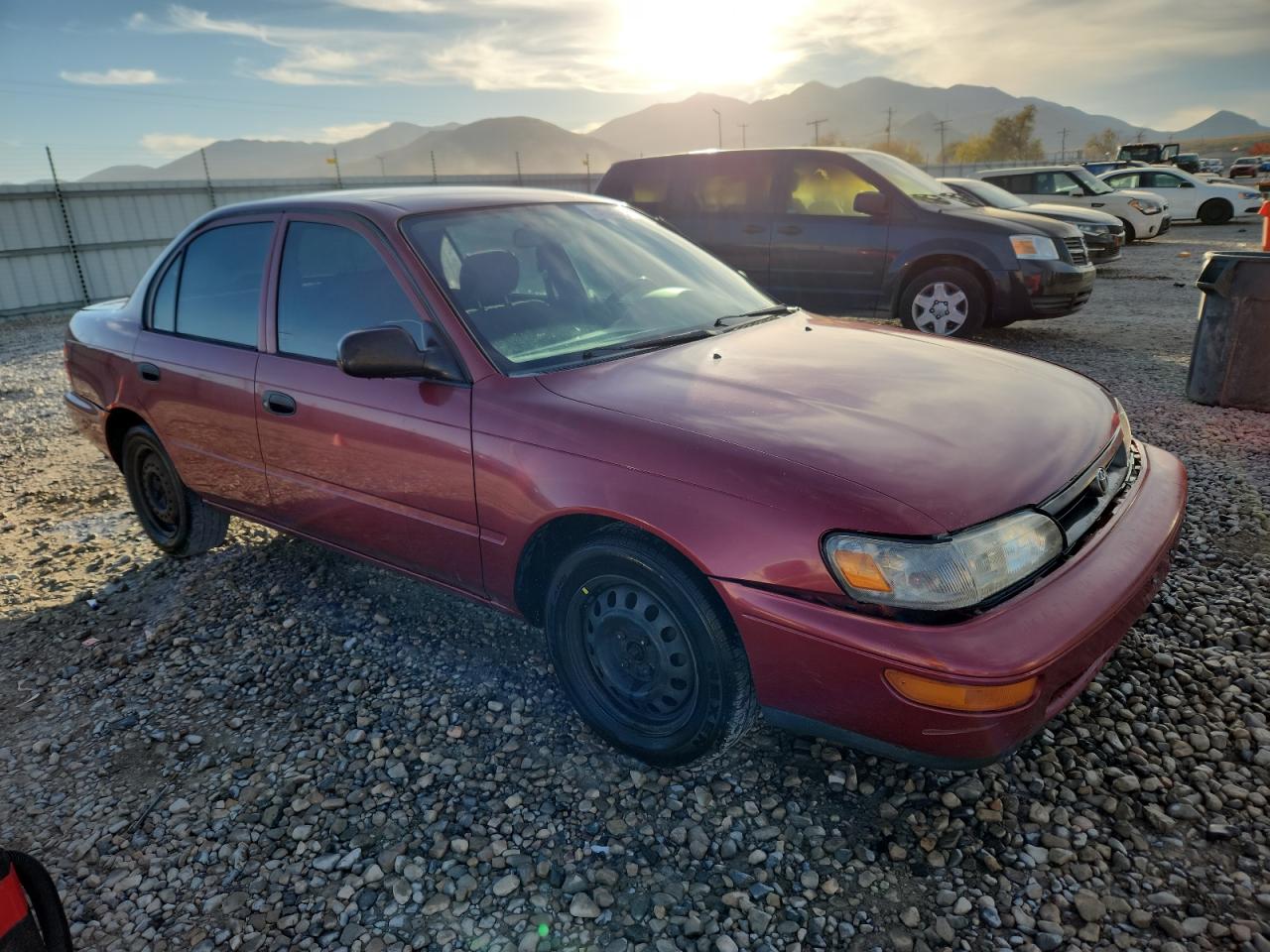 1995 Toyota Corolla Red vin: 1NXAE04BXSZ278557