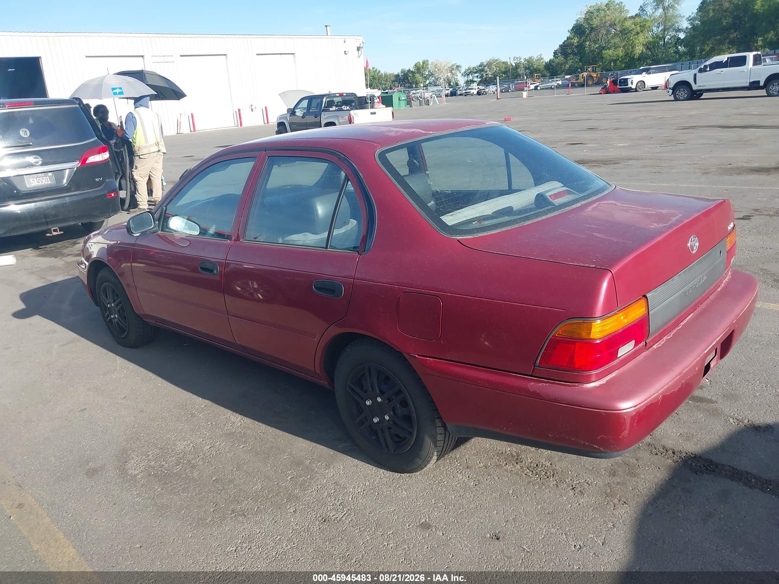 1993 Toyota Corolla   Red vin: 1NXAE04E7PZ088488