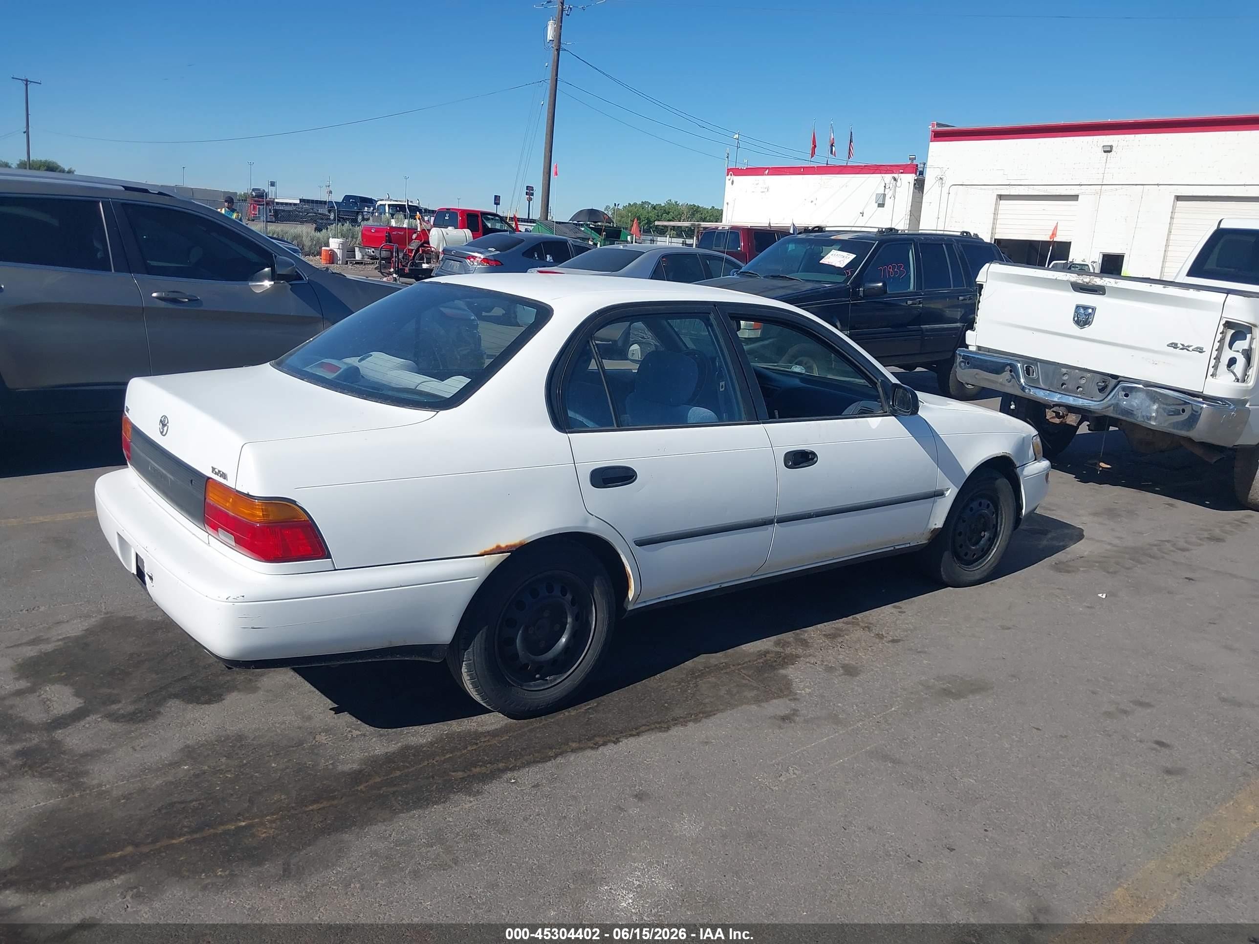 1995 Toyota Corolla Le/dx White vin: 1NXAE09B0SZ333400