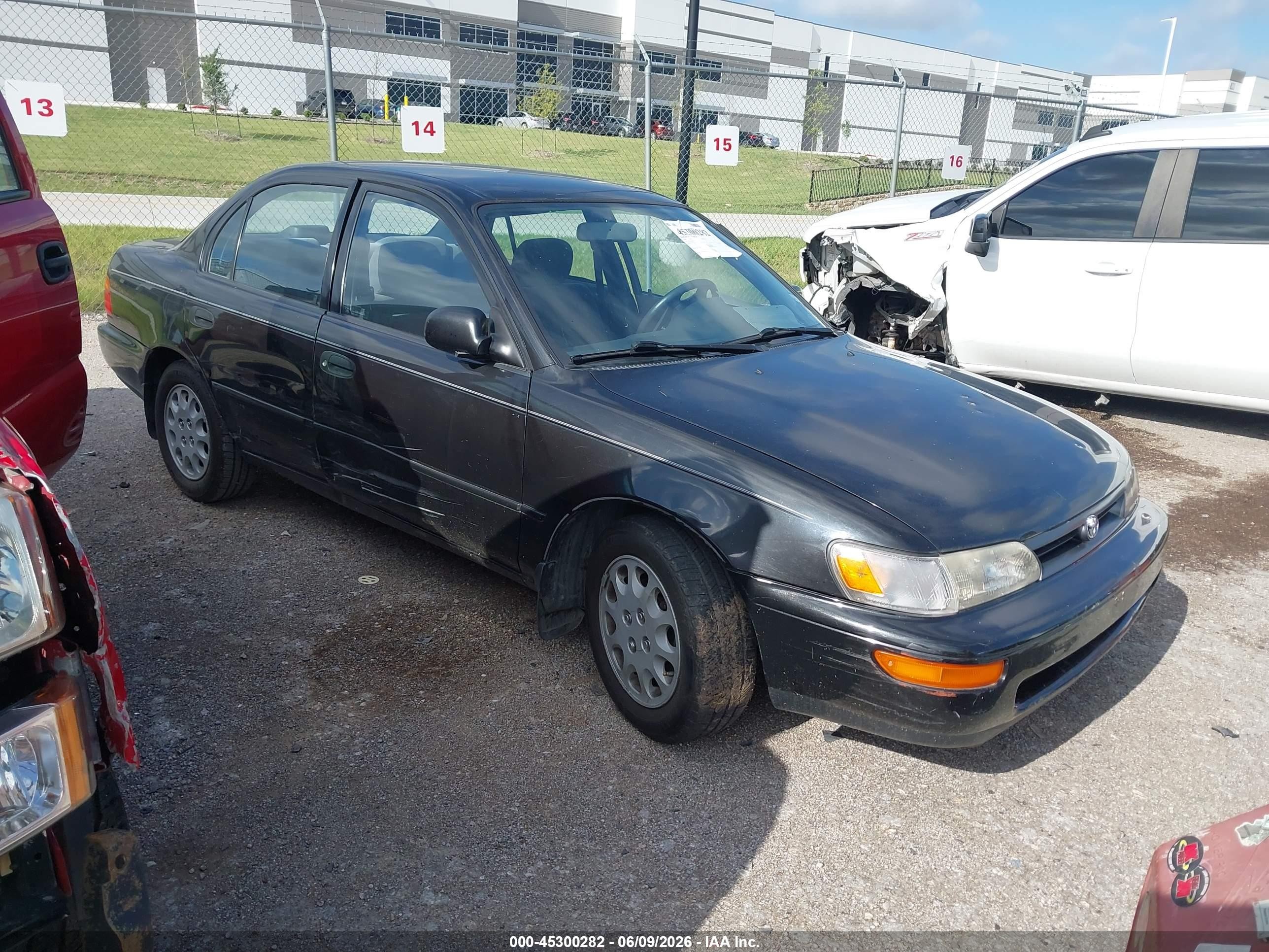 1994 Toyota Corolla Le/dx Black vin: 1NXAE09B2RZ193795
