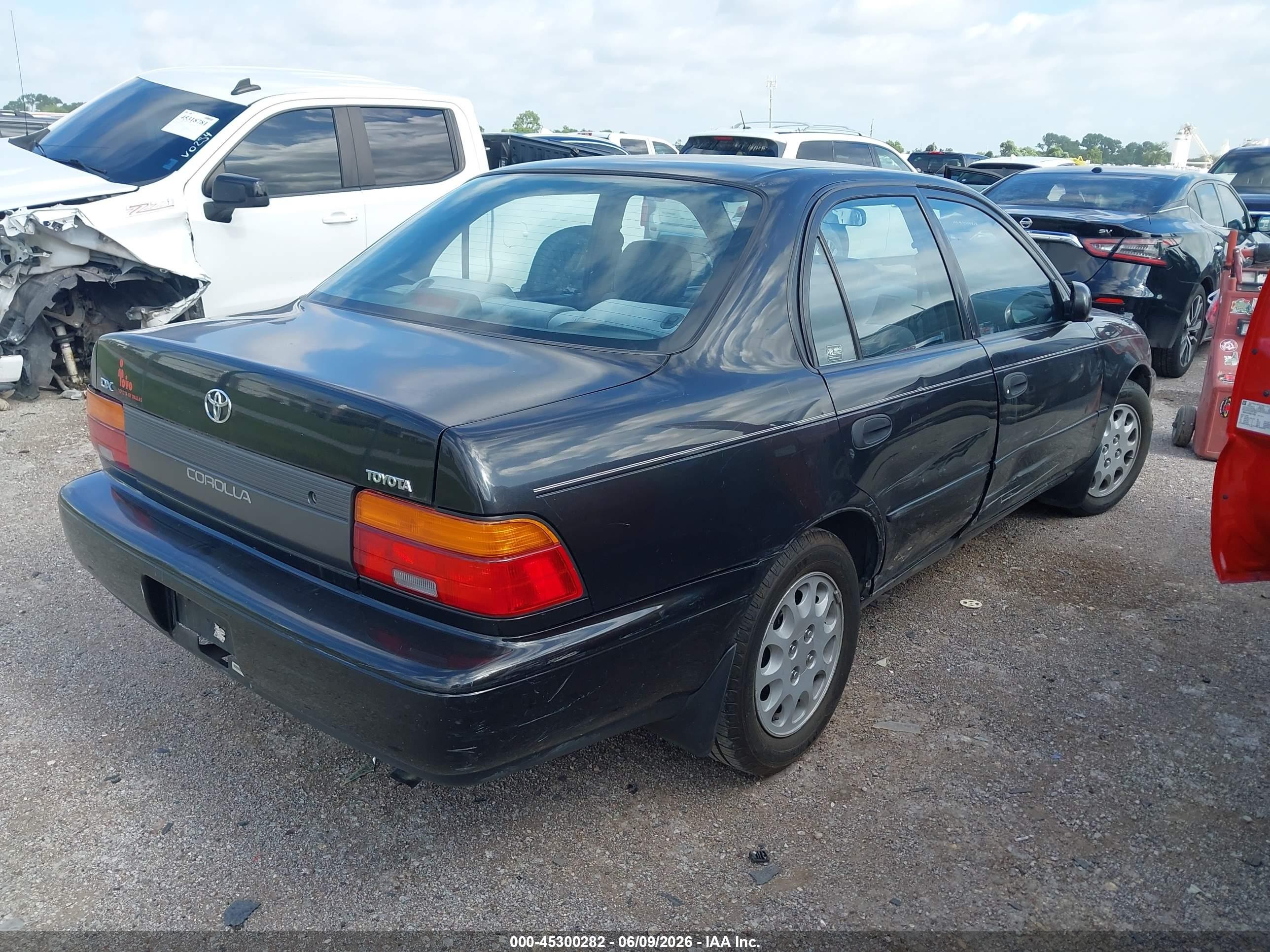 1994 Toyota Corolla Le/dx Black vin: 1NXAE09B2RZ193795