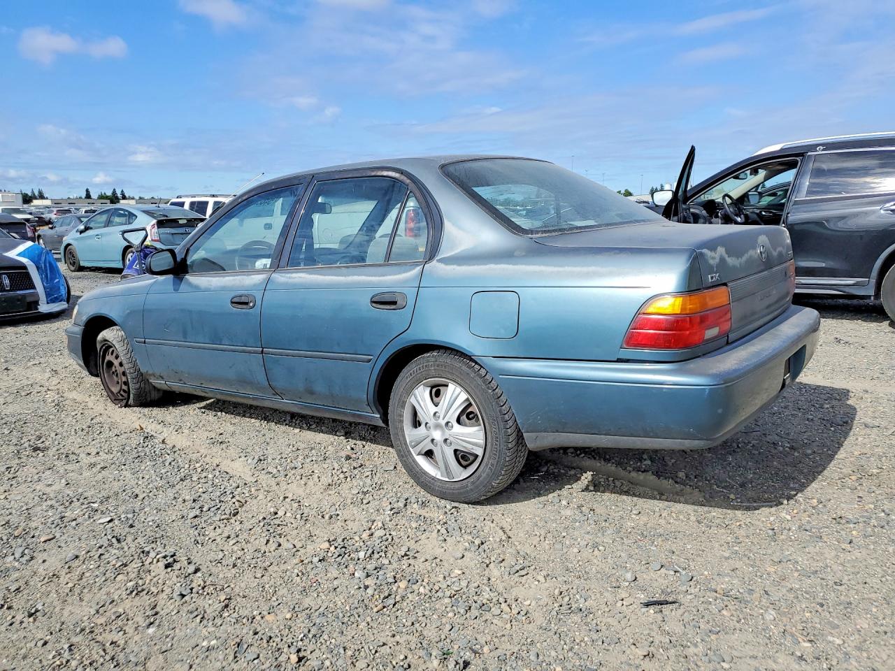 1995 Toyota Corolla Dx Blue vin: 1NXAE09B3SZ283236
