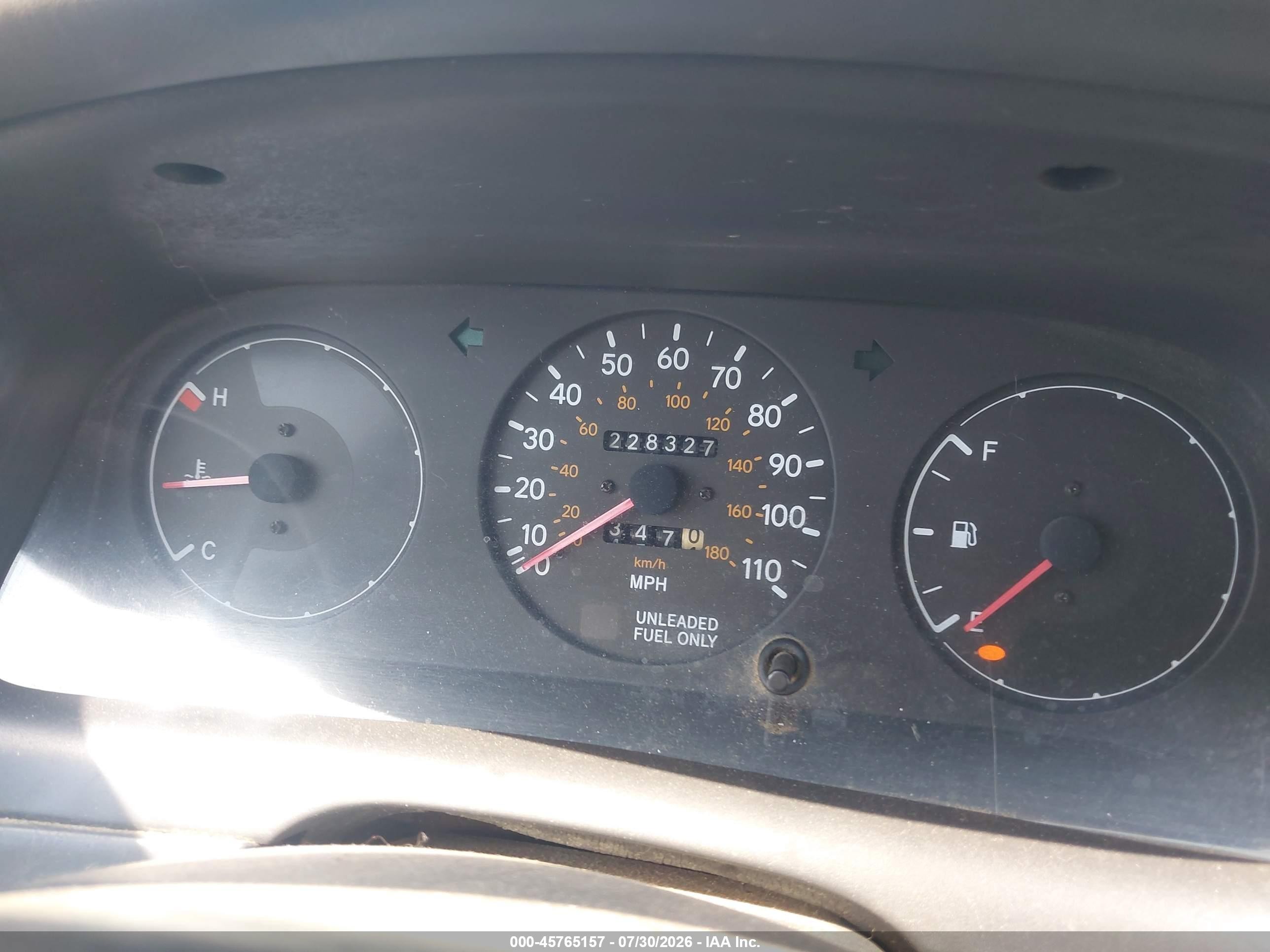 1994 Toyota Corolla Le/dx Silver vin: 1NXAE09B4RZ171328