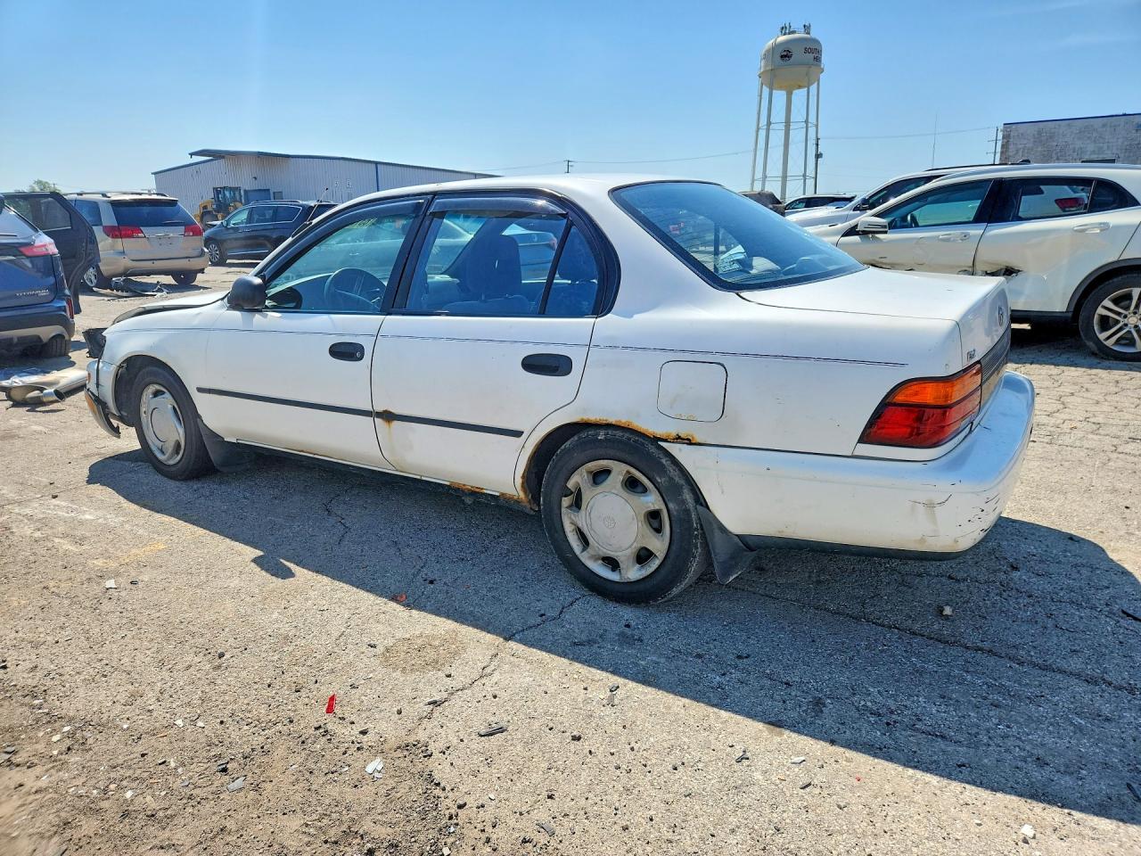 1995 Toyota Corolla Dx White vin: 1NXAE09B6SZ326659