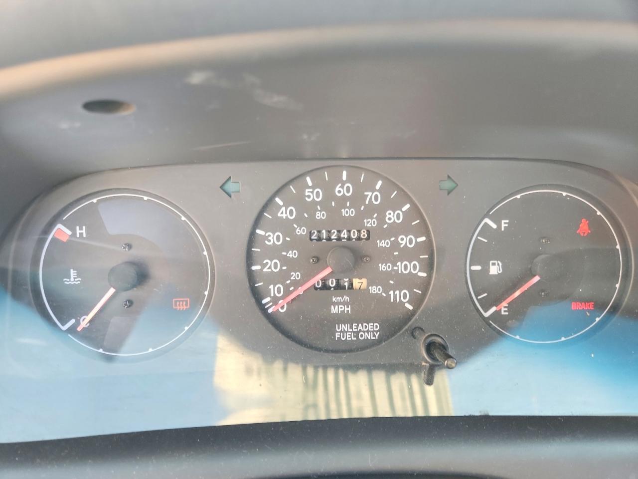 1995 Toyota Corolla Dx White vin: 1NXAE09B6SZ326659