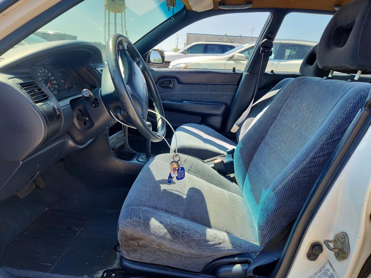 1995 Toyota Corolla Dx White vin: 1NXAE09B6SZ326659
