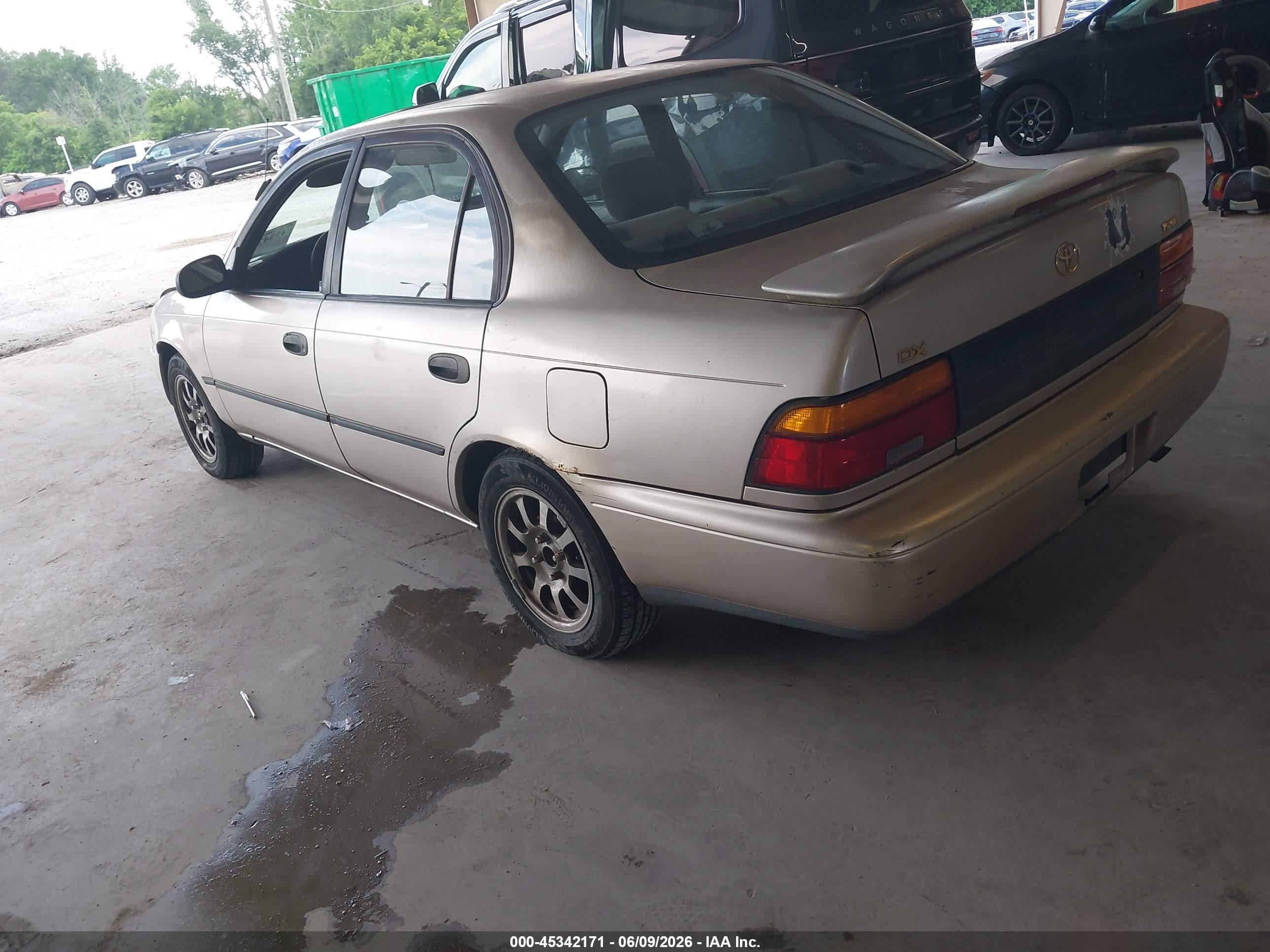 1995 Toyota Corolla Le/dx Gold vin: 1NXAE09B7SZ334088