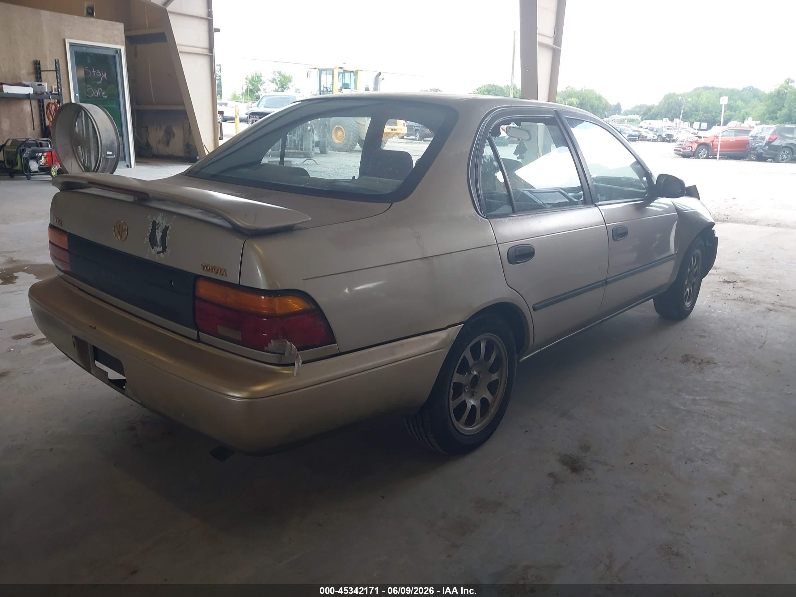 1995 Toyota Corolla Le/dx Gold vin: 1NXAE09B7SZ334088