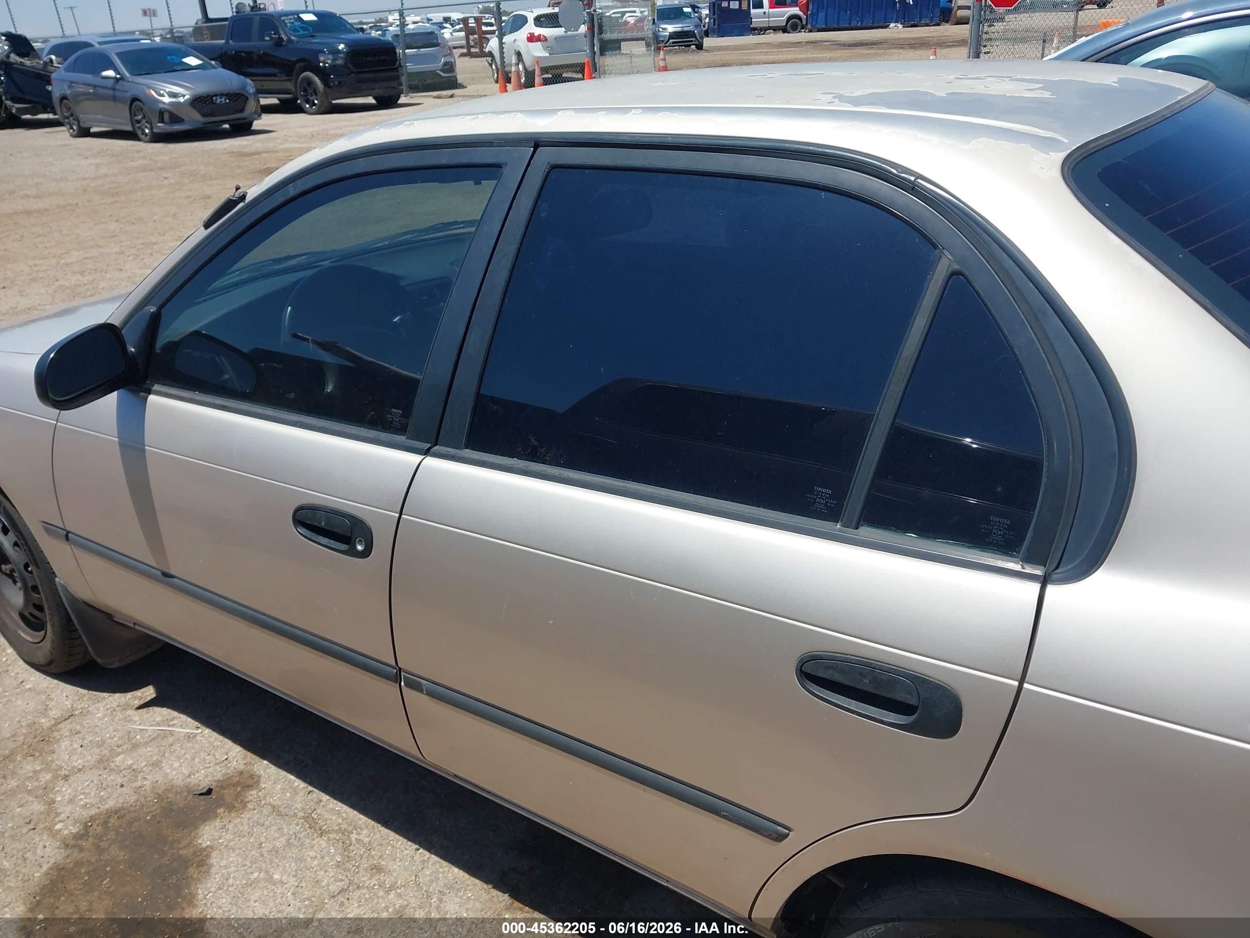 1995 Toyota Corolla Le/dx Beige vin: 1NXAE09B8SZ333175