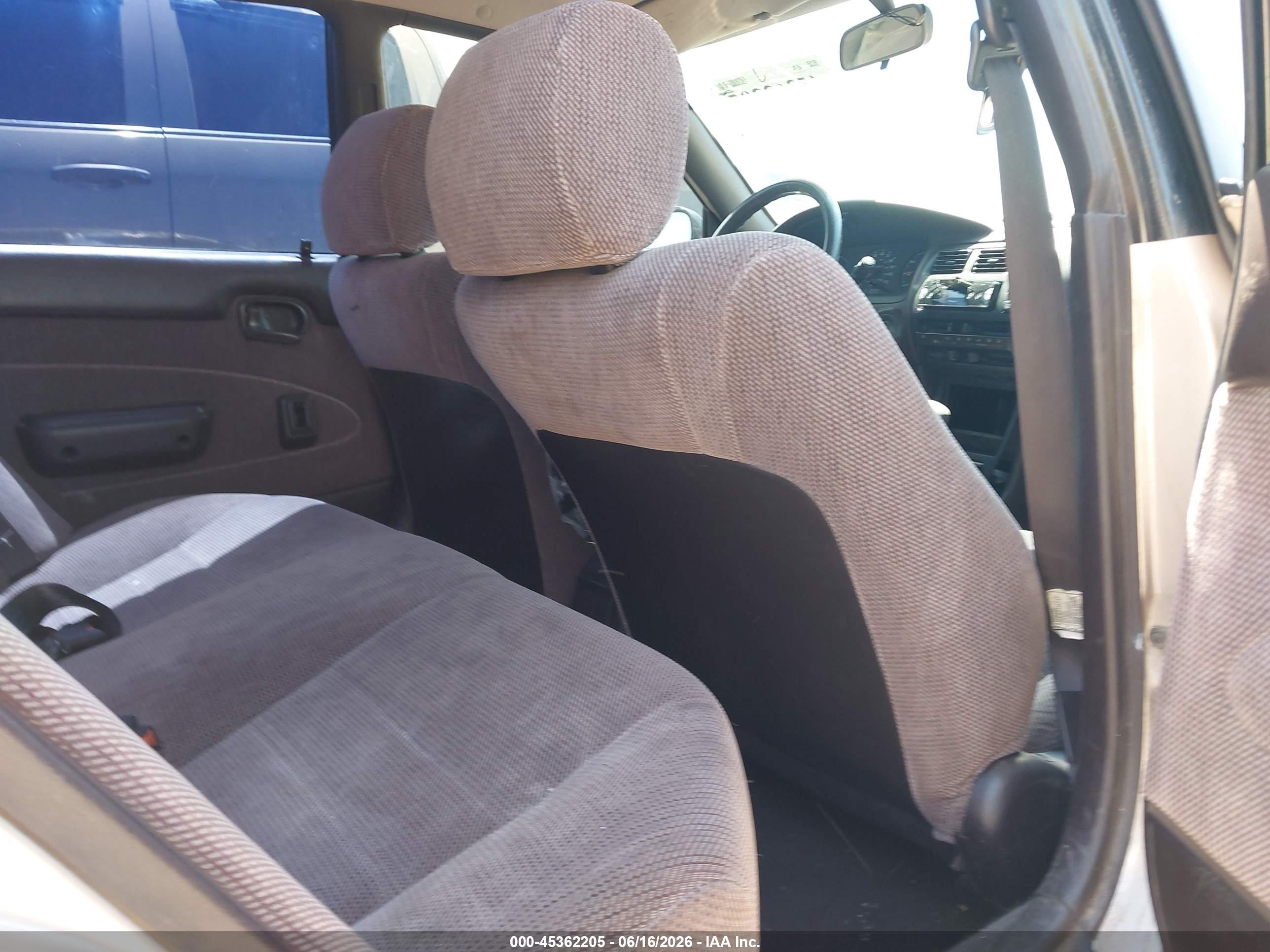 1995 Toyota Corolla Le/dx Beige vin: 1NXAE09B8SZ333175