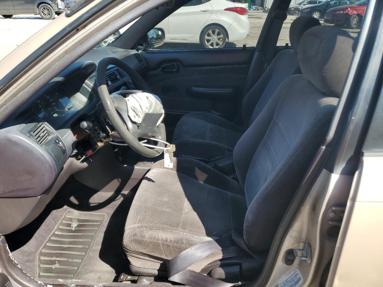 1993 Toyota Corolla Le Gold vin: 1NXAE09E3PZ101522