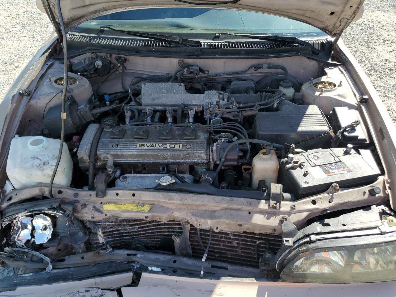 1993 Toyota Corolla Le Gold vin: 1NXAE09E3PZ101522