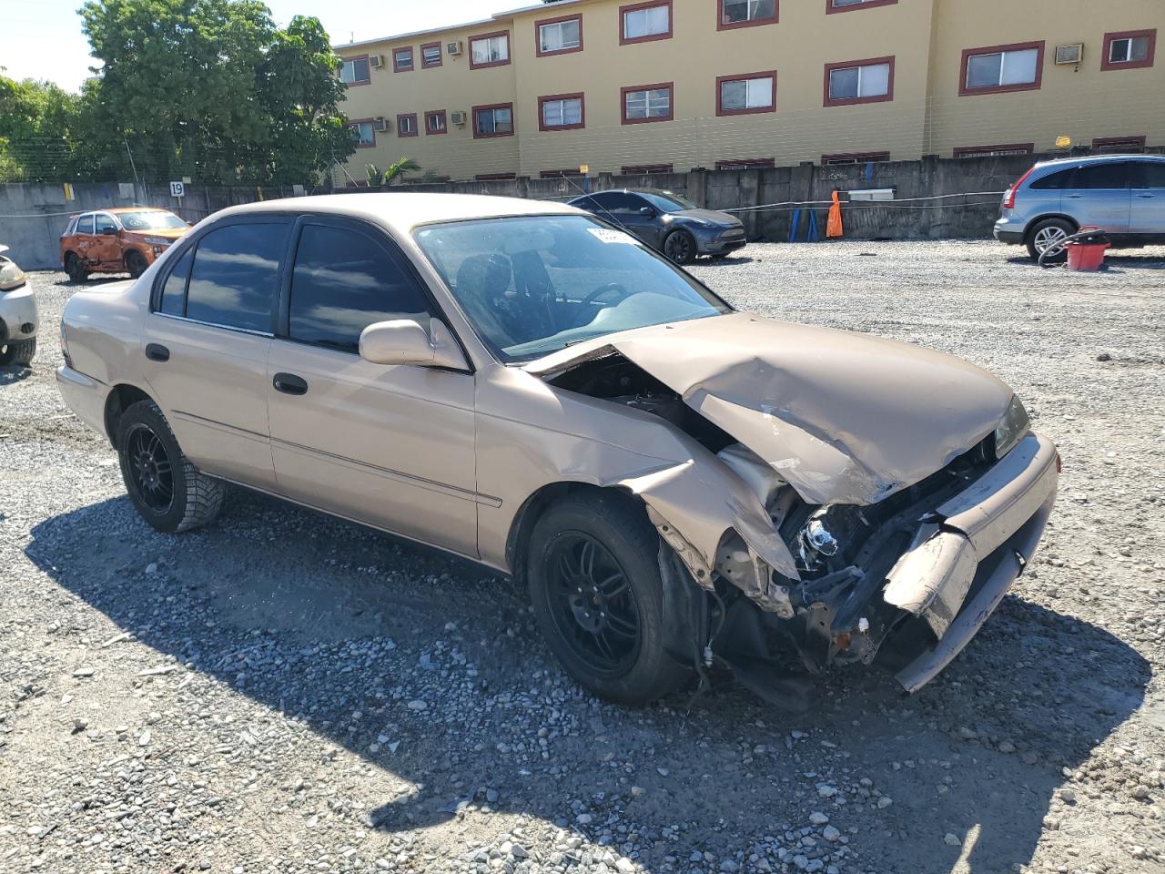 1993 Toyota Corolla Le Gold vin: 1NXAE09E3PZ101522