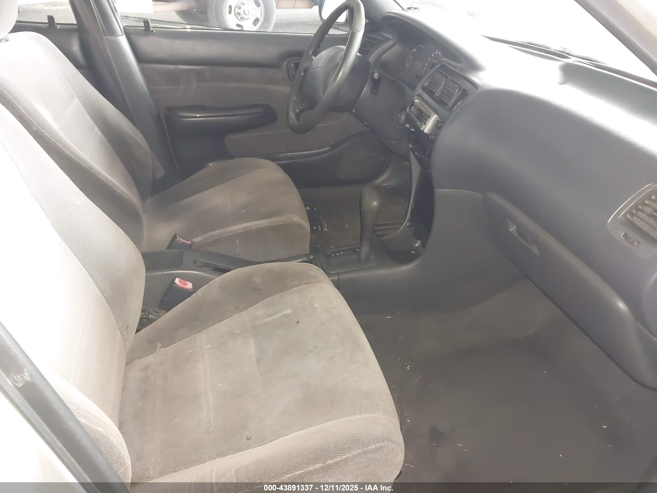 1993 Toyota Corolla Le/dx Silver vin: 1NXAE09E5PZ047334