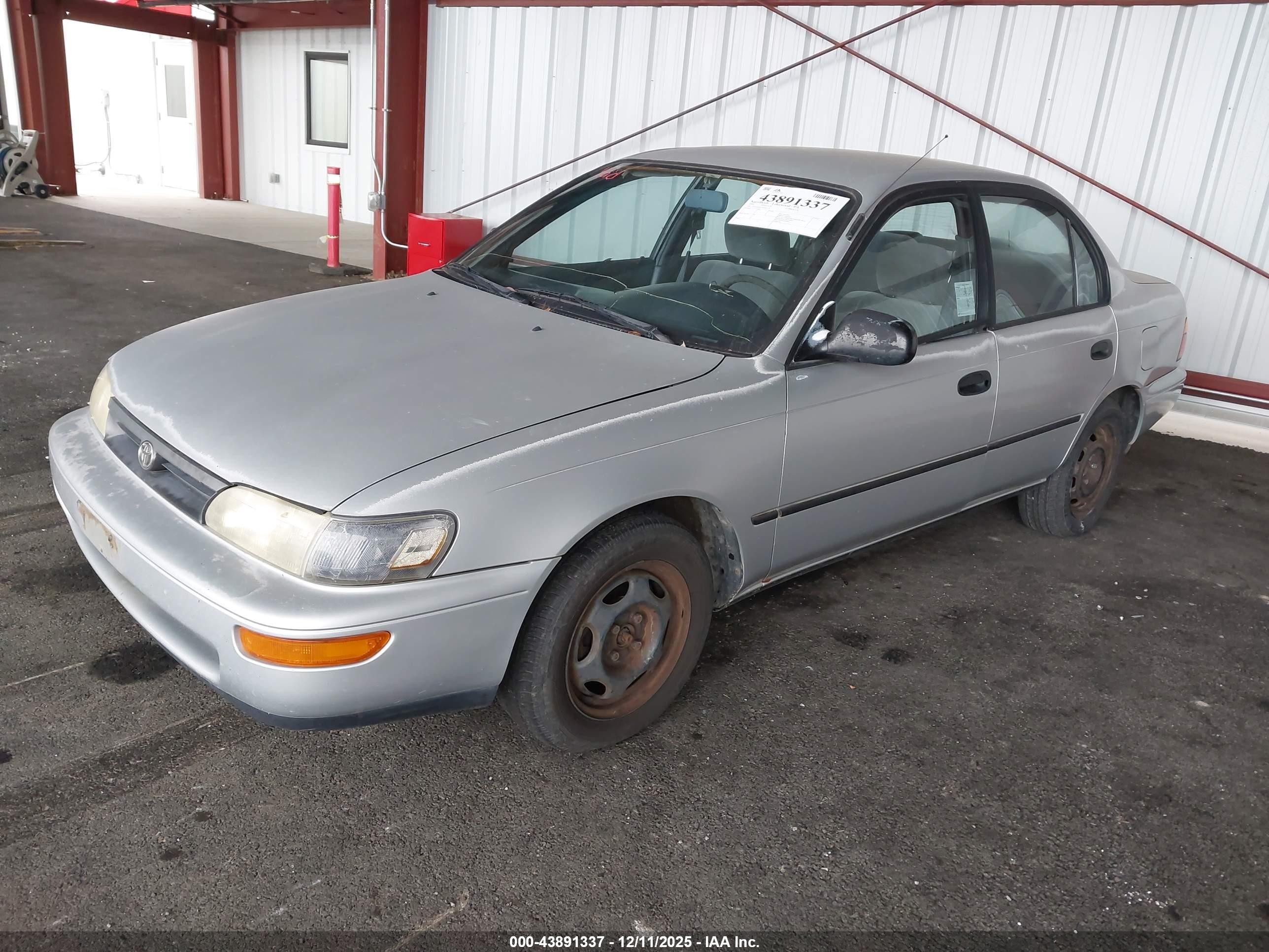 1993 Toyota Corolla Le/dx Silver vin: 1NXAE09E5PZ047334