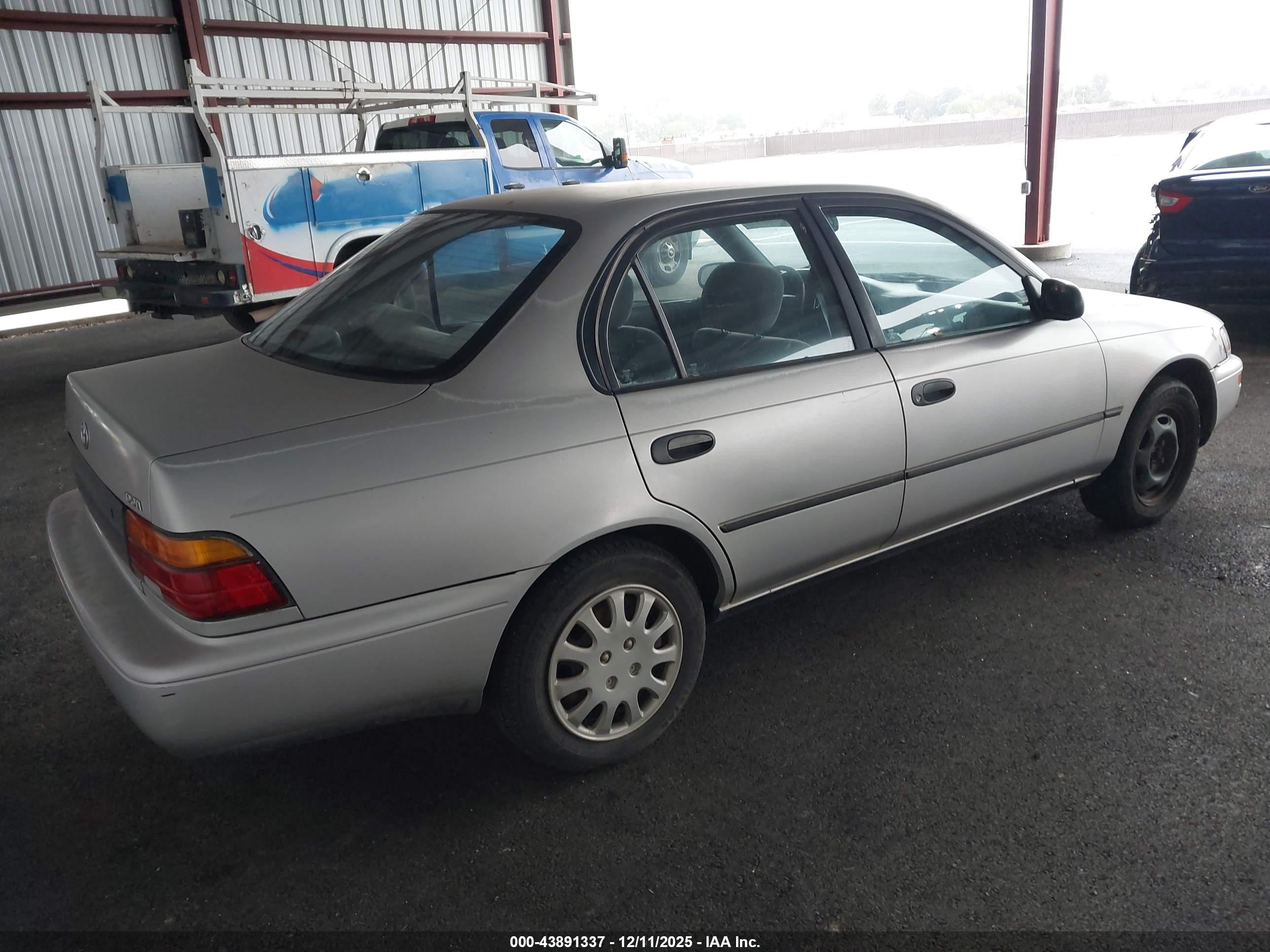 1993 Toyota Corolla Le/dx Silver vin: 1NXAE09E5PZ047334