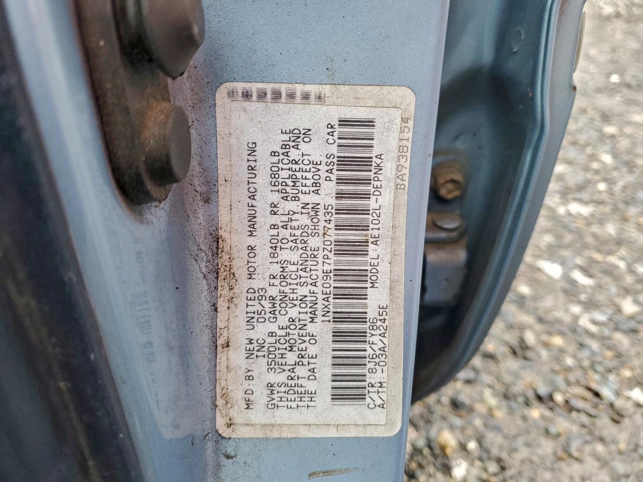 1993 Toyota Corolla Le Blue vin: 1NXAE09E7PZ077435