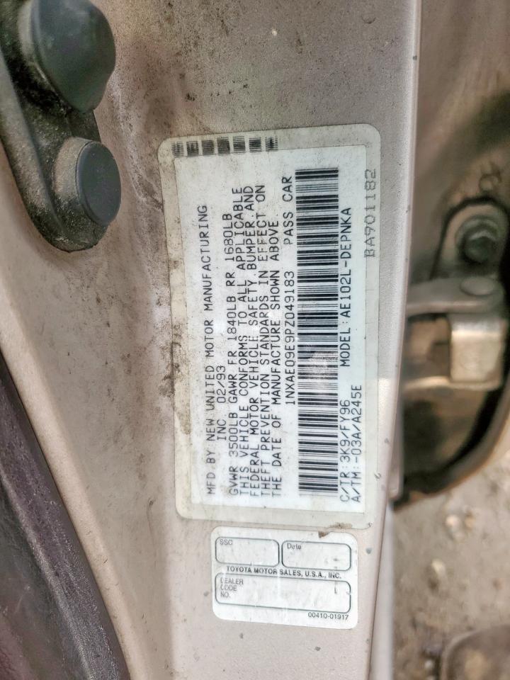 1993 Toyota Corolla Le Коричневый vin: 1NXAE09E9PZ049183