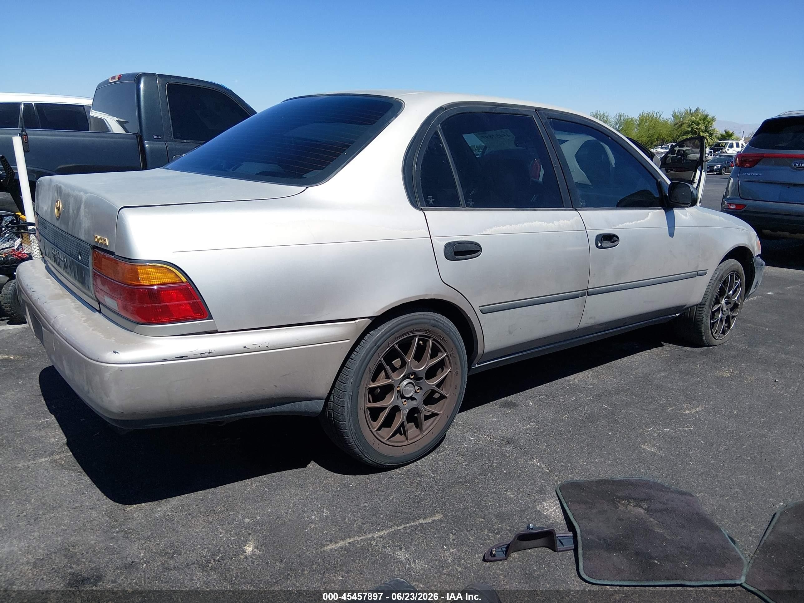 1993 Toyota Corolla Le/dx Tan vin: 1NXAE09E9PZ092616