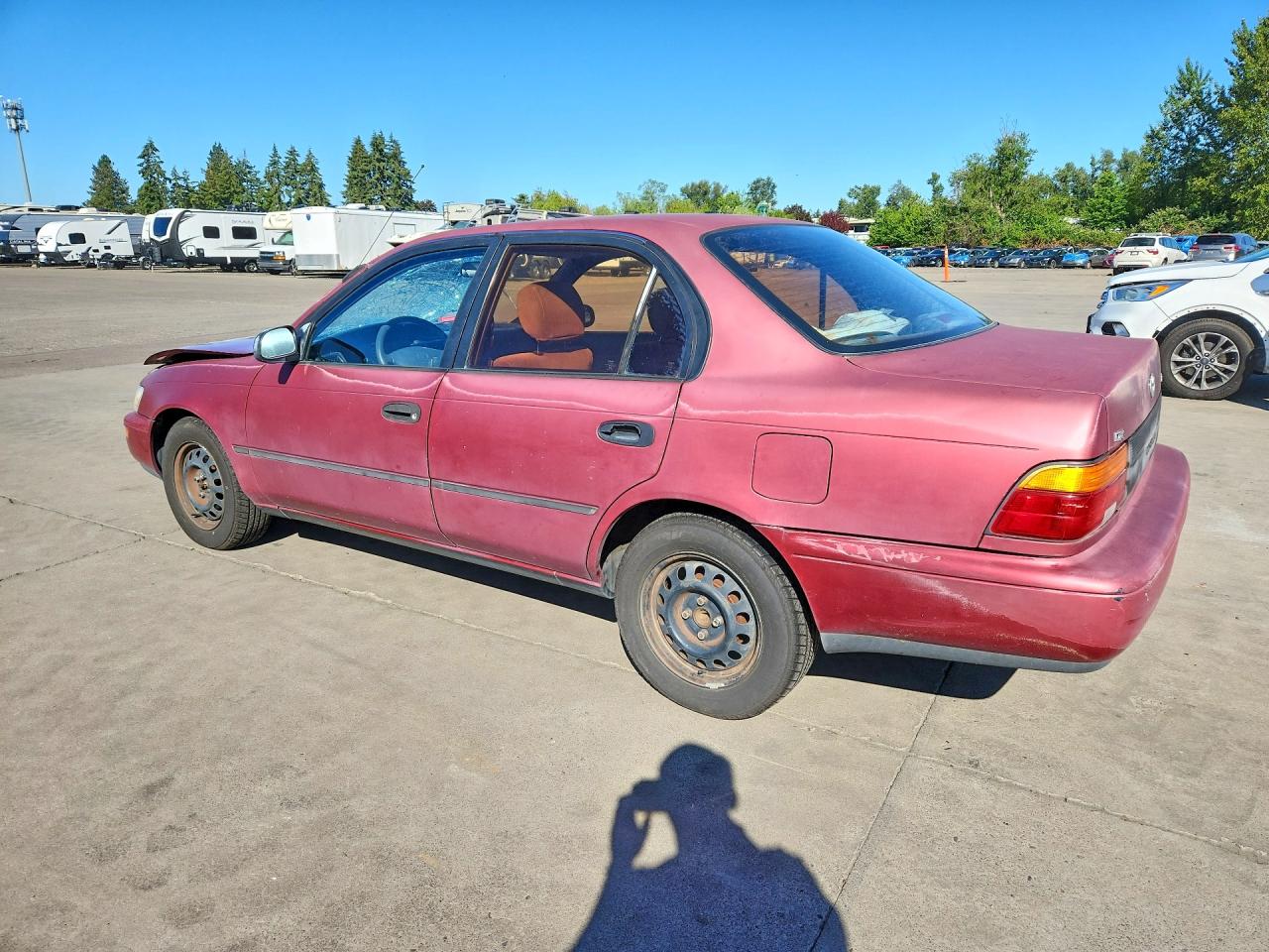 1993 Toyota Corolla Deluxe Red vin: 1NXAE09EXPZ104305