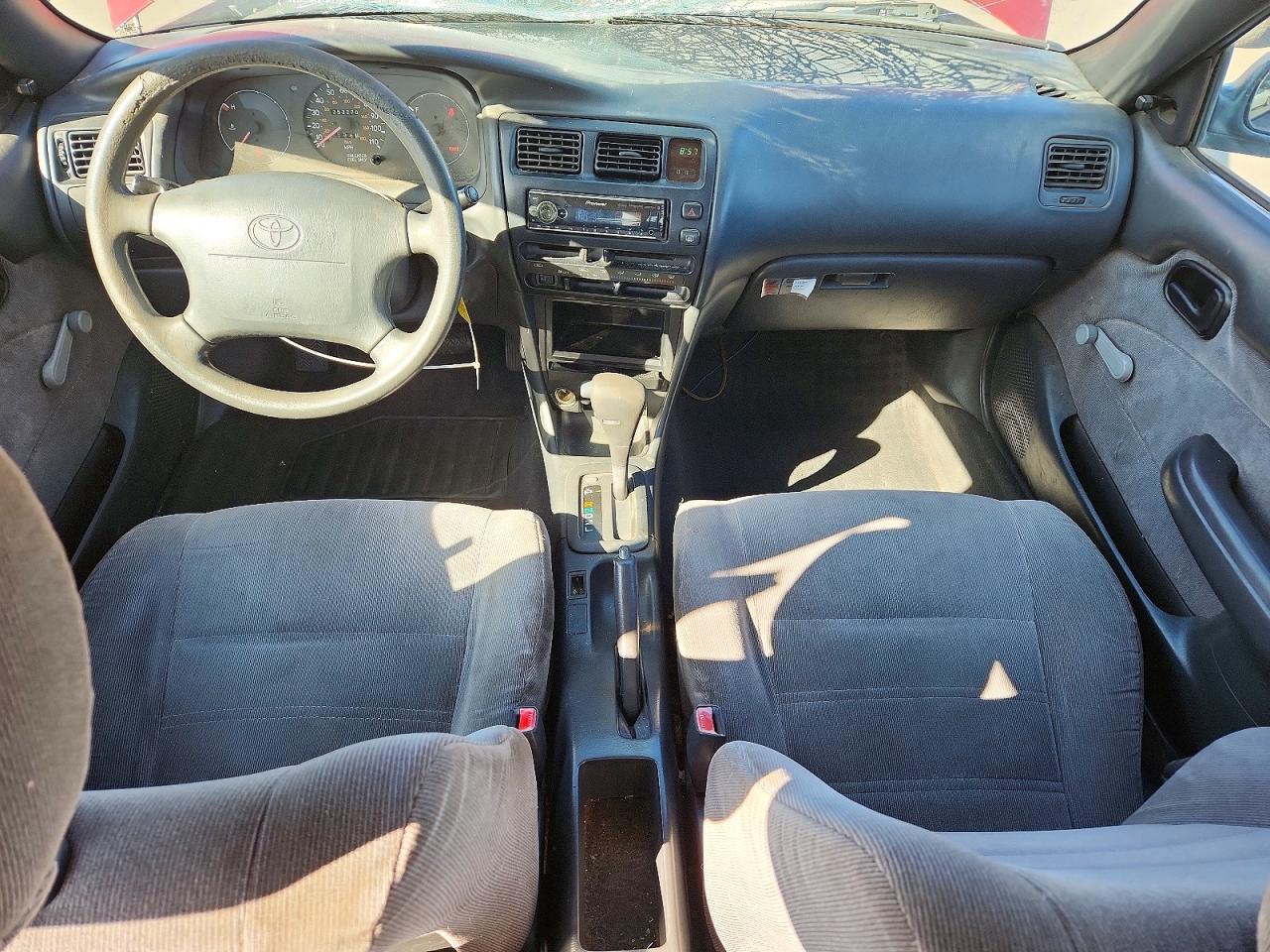 1993 Toyota Corolla Deluxe Red vin: 1NXAE09EXPZ104305