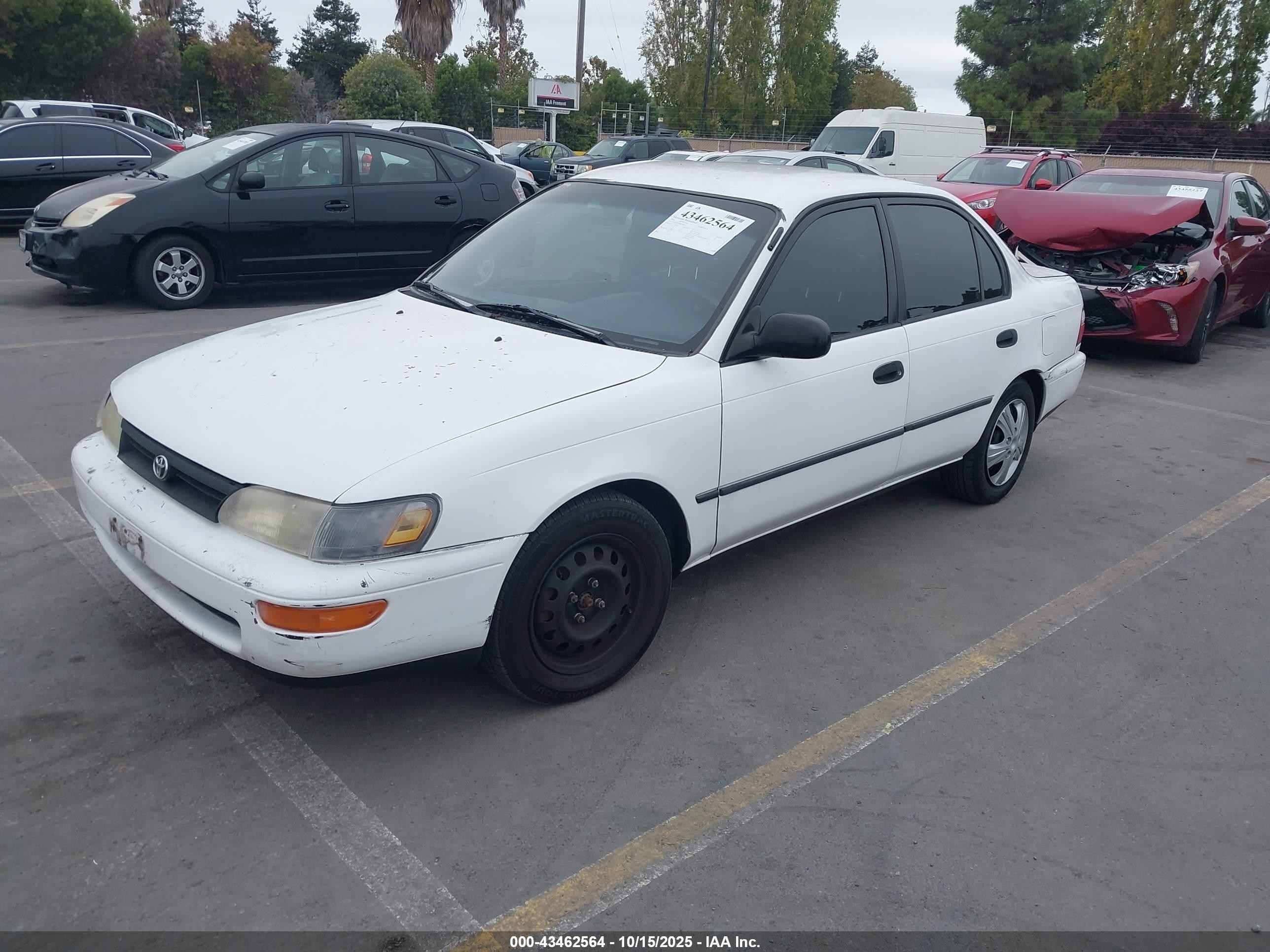 1993 Toyota Corolla Le/dx Белый vin: 1NXAE09EXPZ108595