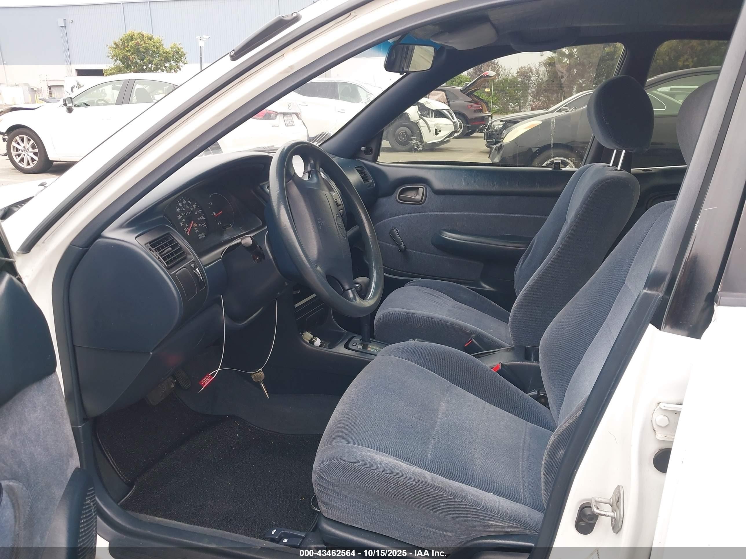 1993 Toyota Corolla Le/dx Белый vin: 1NXAE09EXPZ108595