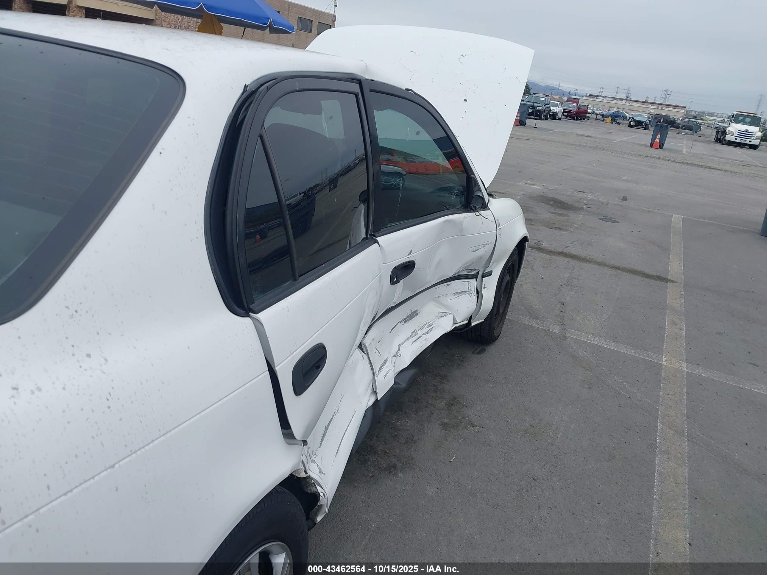 1993 Toyota Corolla Le/dx Белый vin: 1NXAE09EXPZ108595
