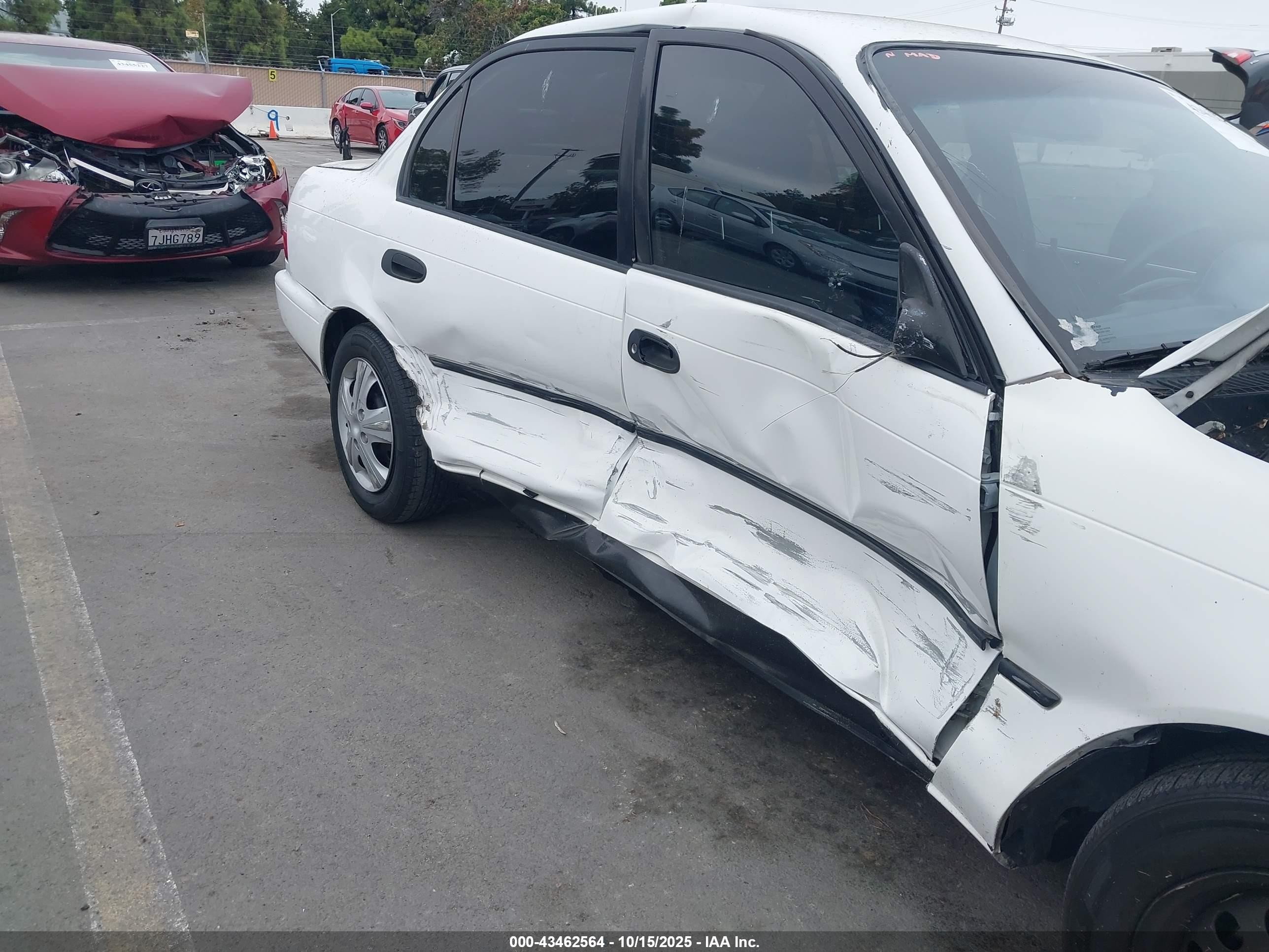 1993 Toyota Corolla Le/dx Белый vin: 1NXAE09EXPZ108595