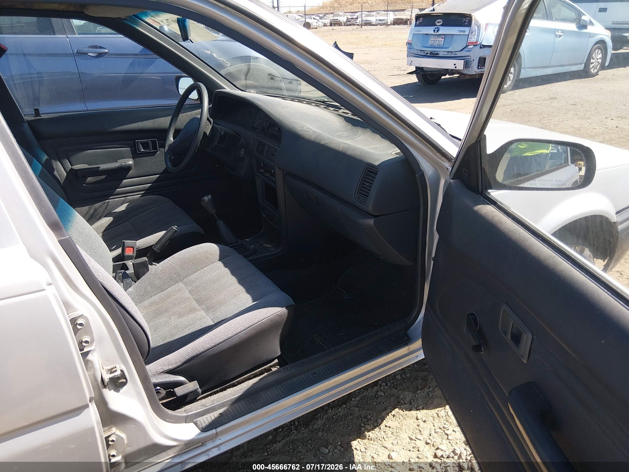 1991 Toyota Corolla   Silver vin: 1NXAE91A4MZ265497