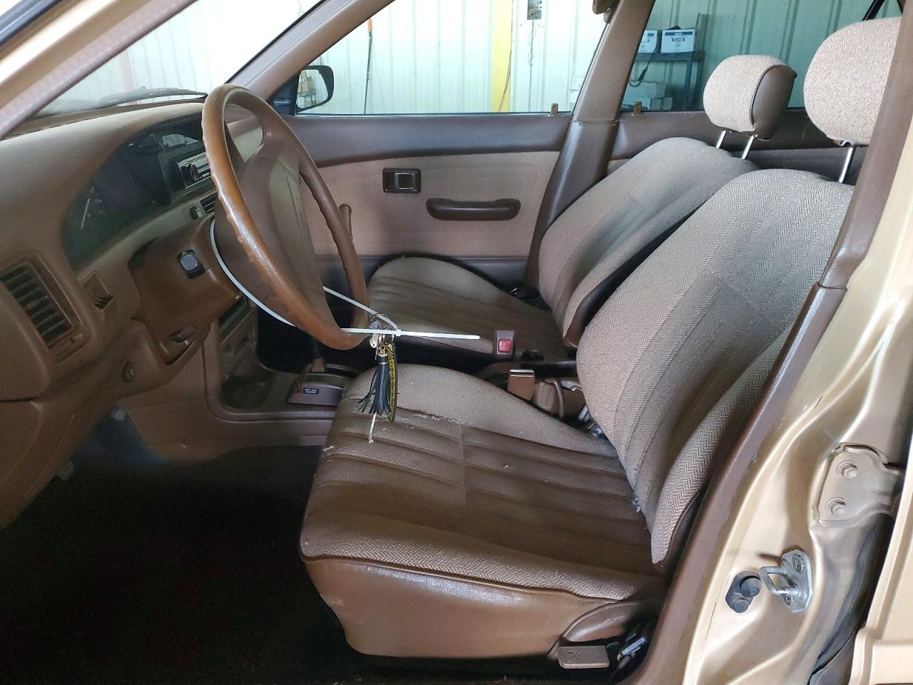 1990 Toyota Corolla Dlx Beige vin: 1NXAE94A4LZ159075