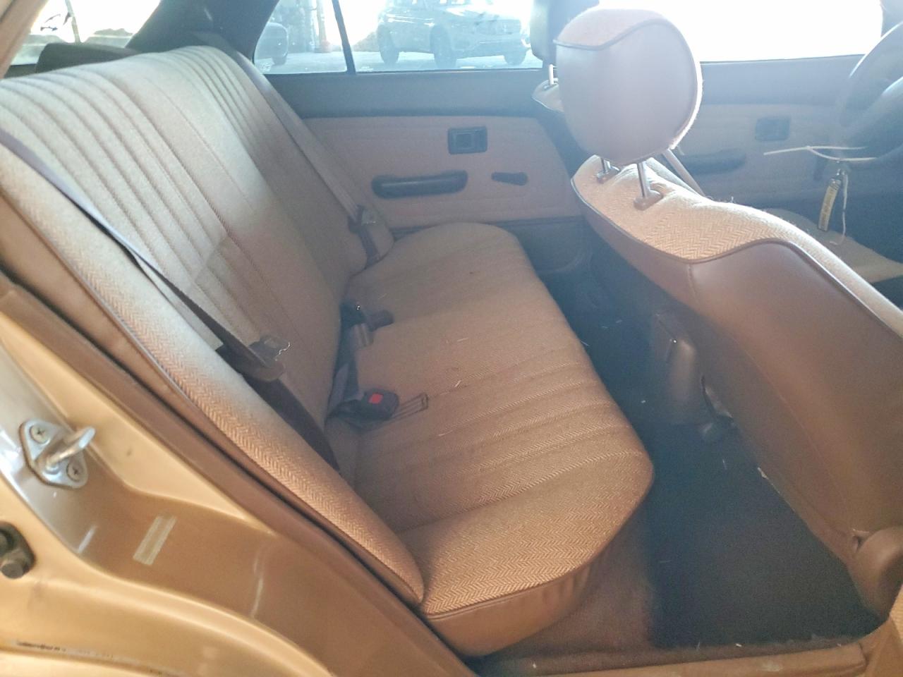 1990 Toyota Corolla Dlx Beige vin: 1NXAE94A4LZ159075