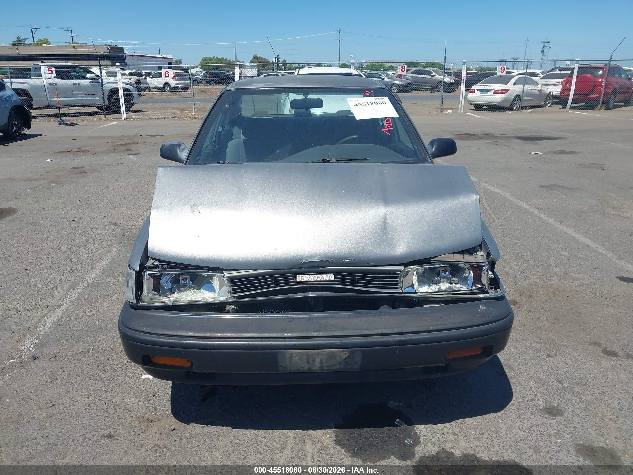 1990 Toyota Corolla Dlx Silver vin: 1NXAE94A6LZ160938
