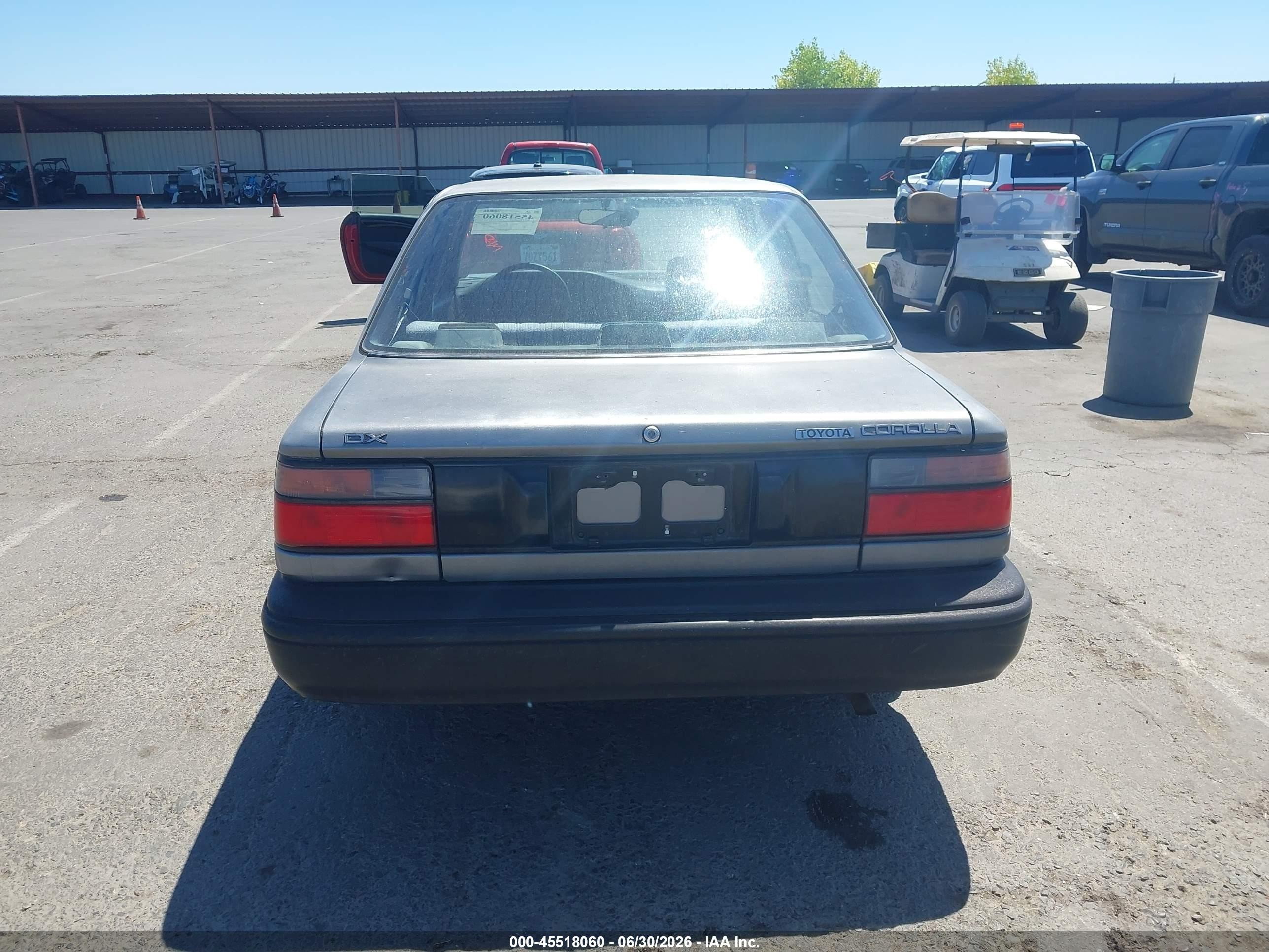1990 Toyota Corolla Dlx Silver vin: 1NXAE94A6LZ160938
