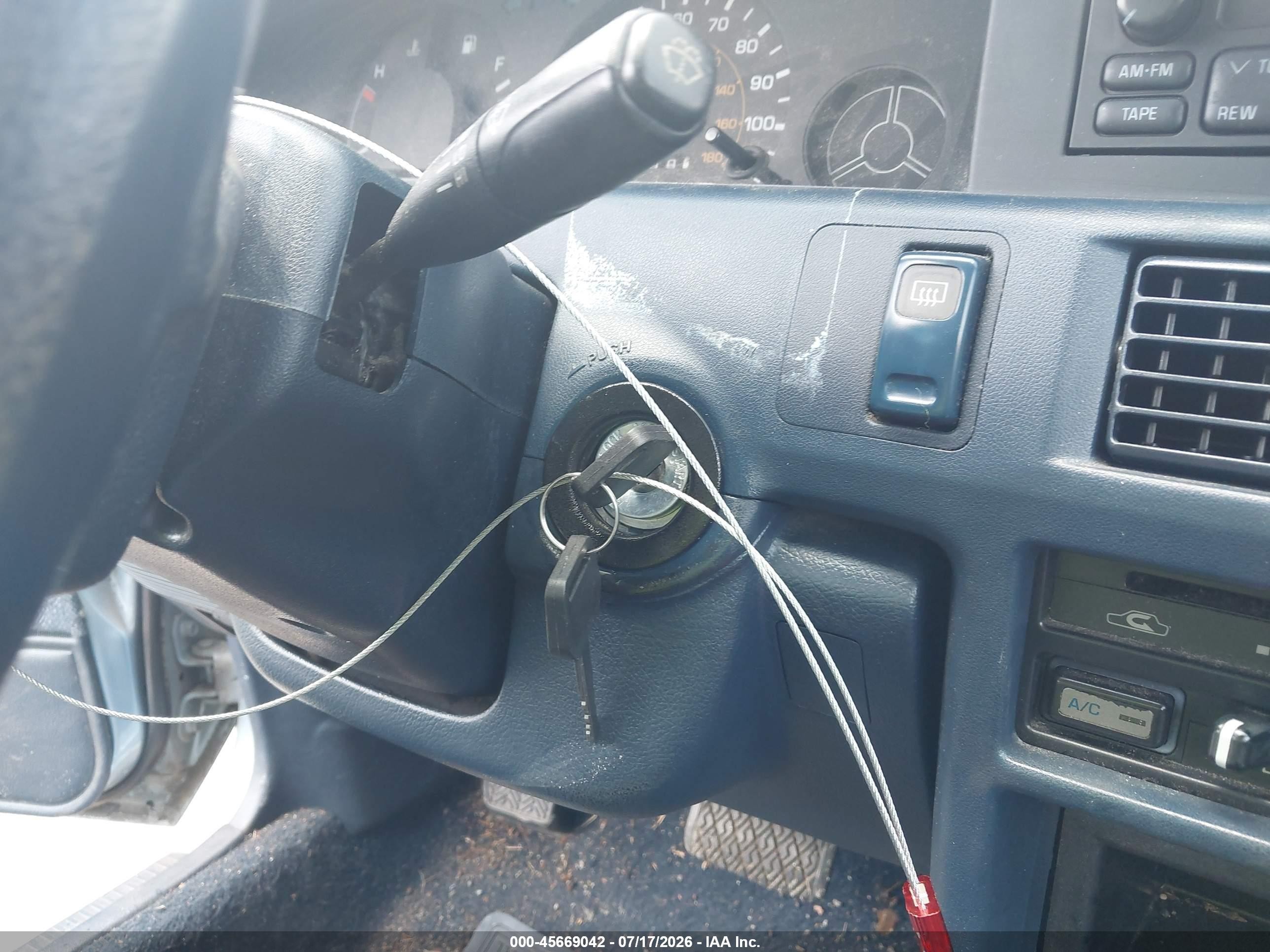 1990 Toyota Corolla Dlx Gray vin: 1NXAE94A7LZ153559