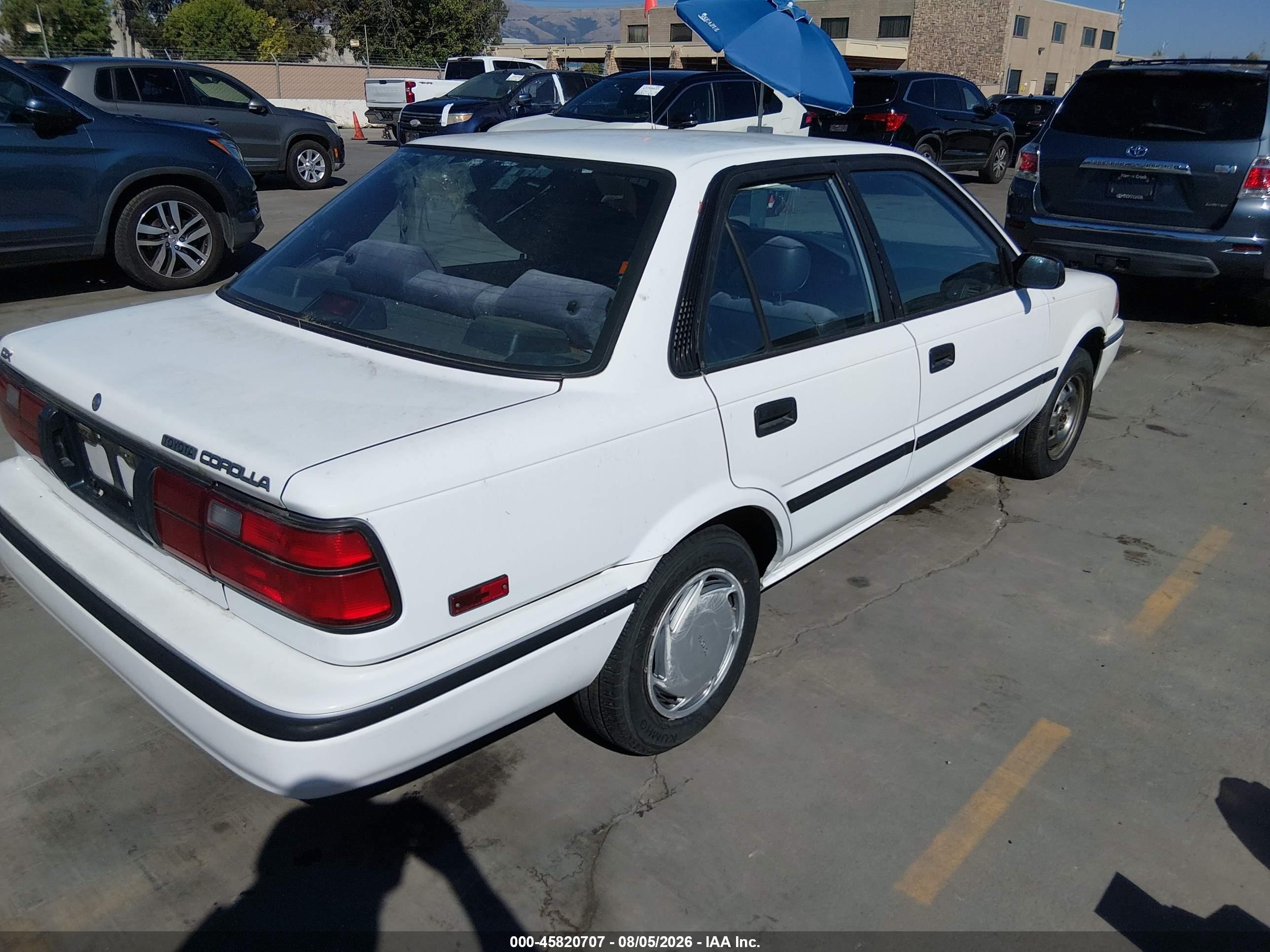 1991 Toyota Corolla Dlx White vin: 1NXAE94AXMZ175945