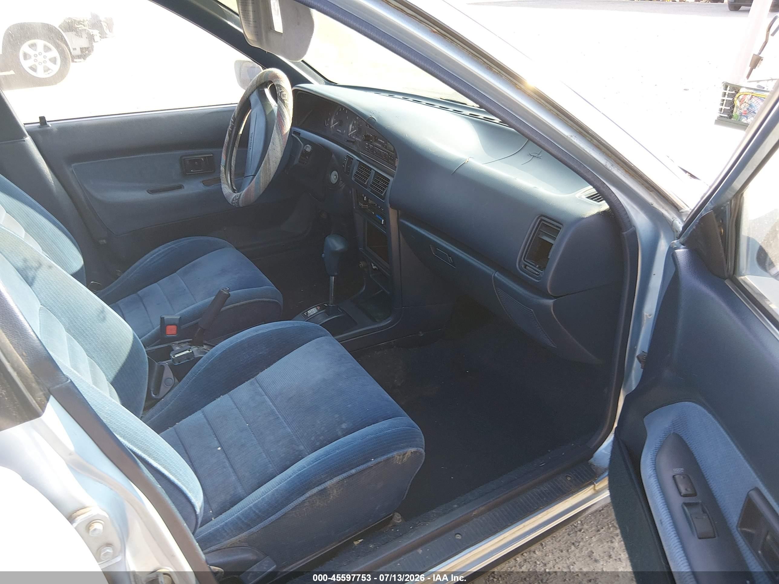 1992 Toyota Corolla Le/dlx Light Blue vin: 1NXAE97A7NZ347944