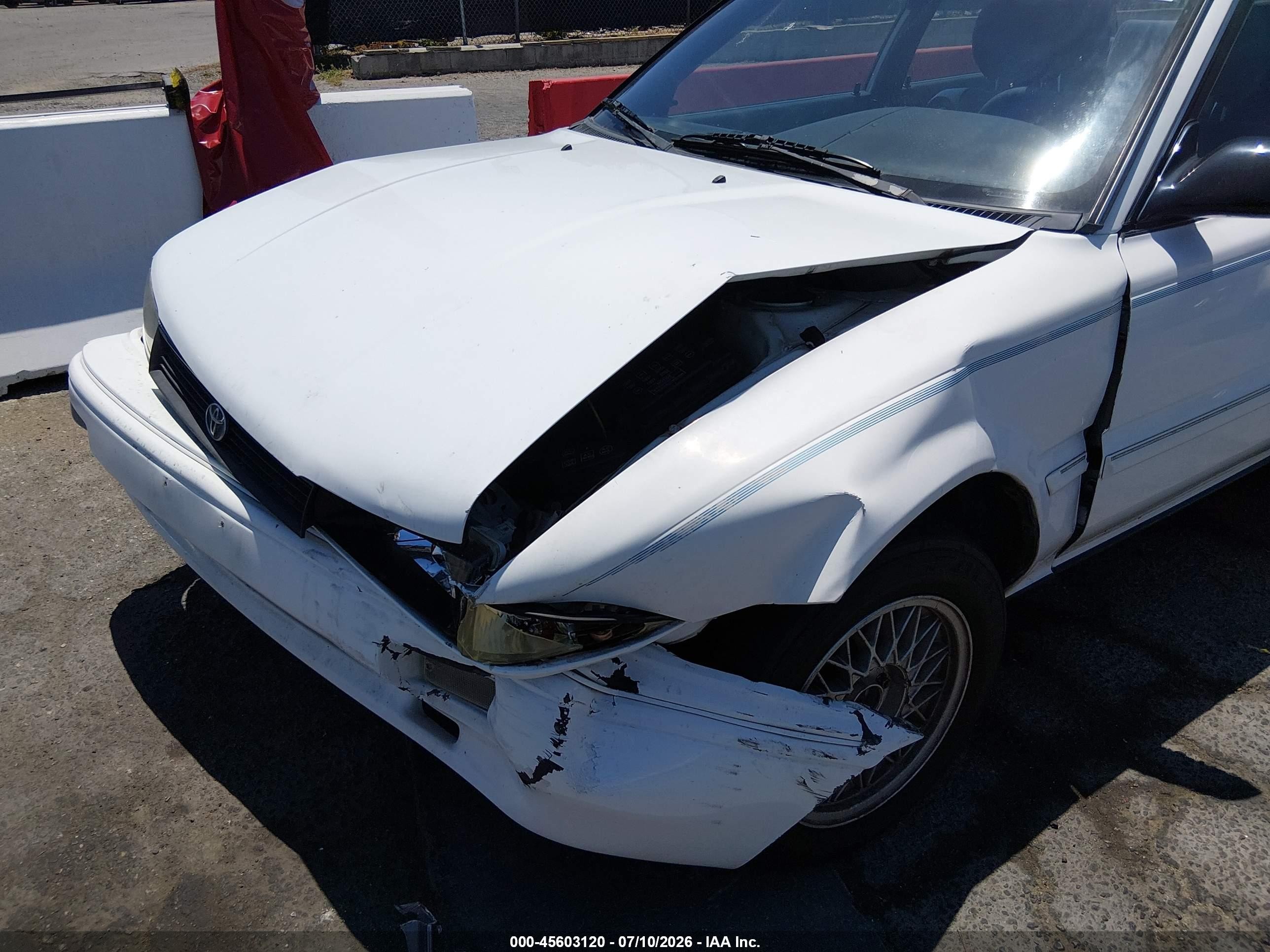 1992 Toyota Corolla Le/dlx White vin: 1NXAE97A8NZ310207