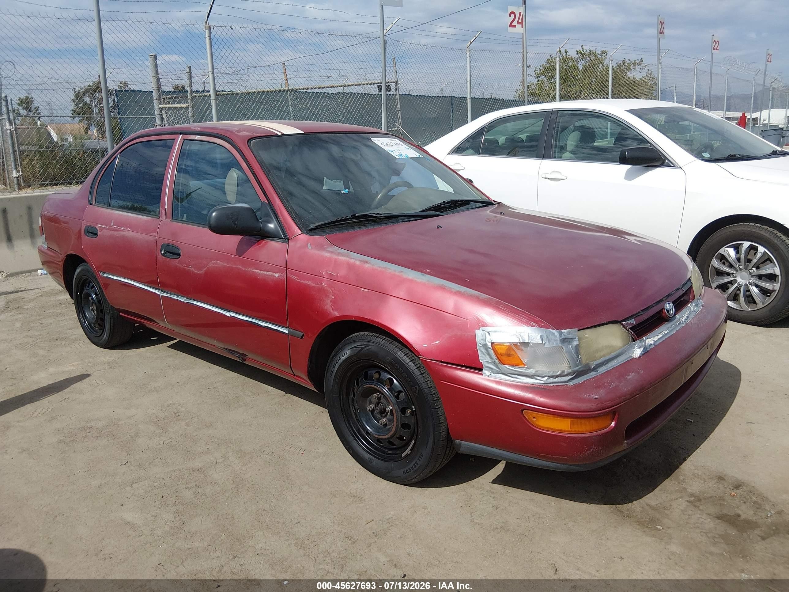 1997 Toyota Corolla Ce Red vin: 1NXBA02E1VZ552536