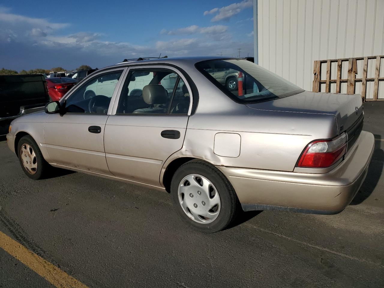 1997 Toyota Corolla Base Серебряный vin: 1NXBA02E1VZ615974