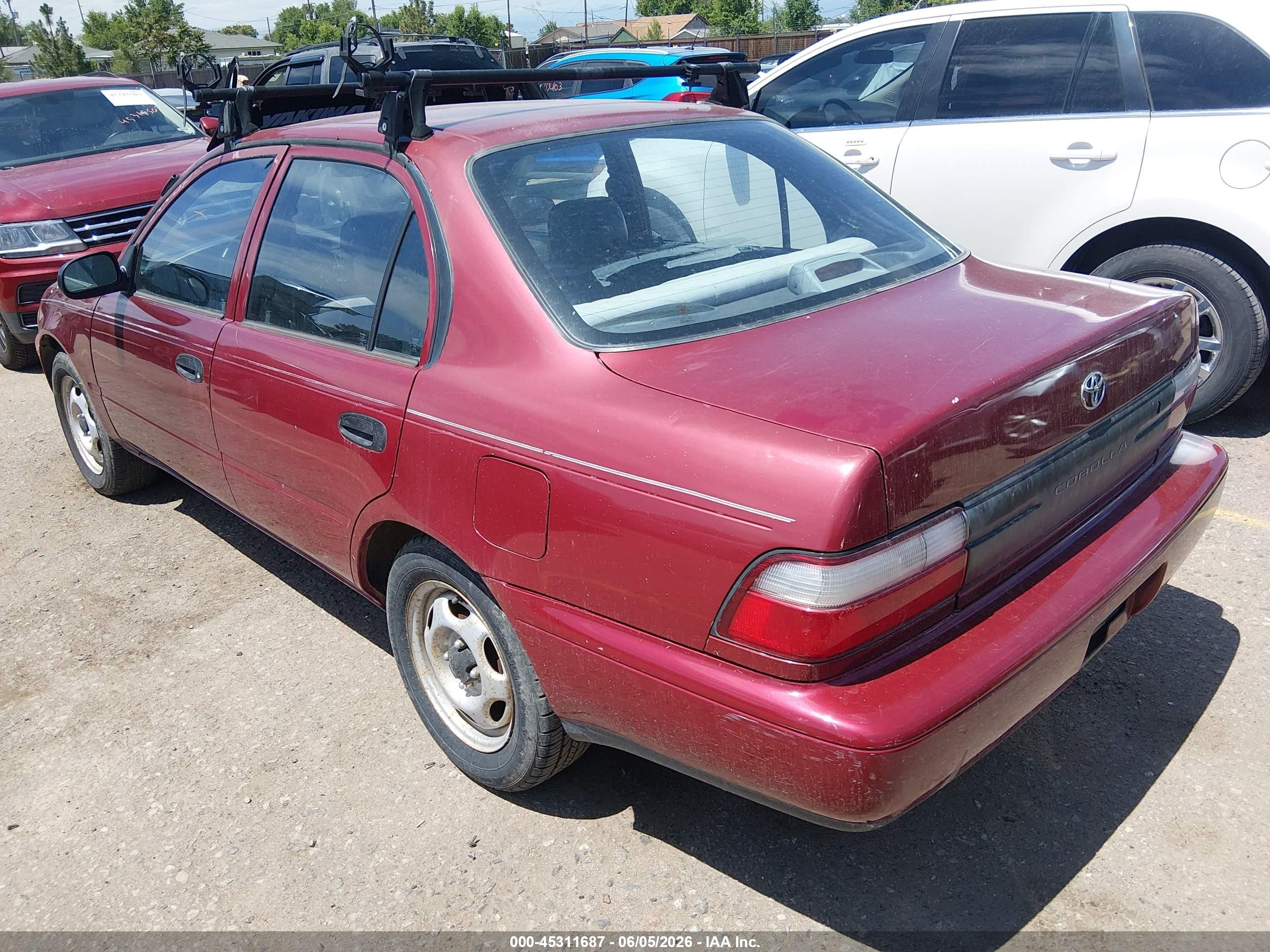 1996 Toyota Corolla   Red vin: 1NXBA02E3TZ383830