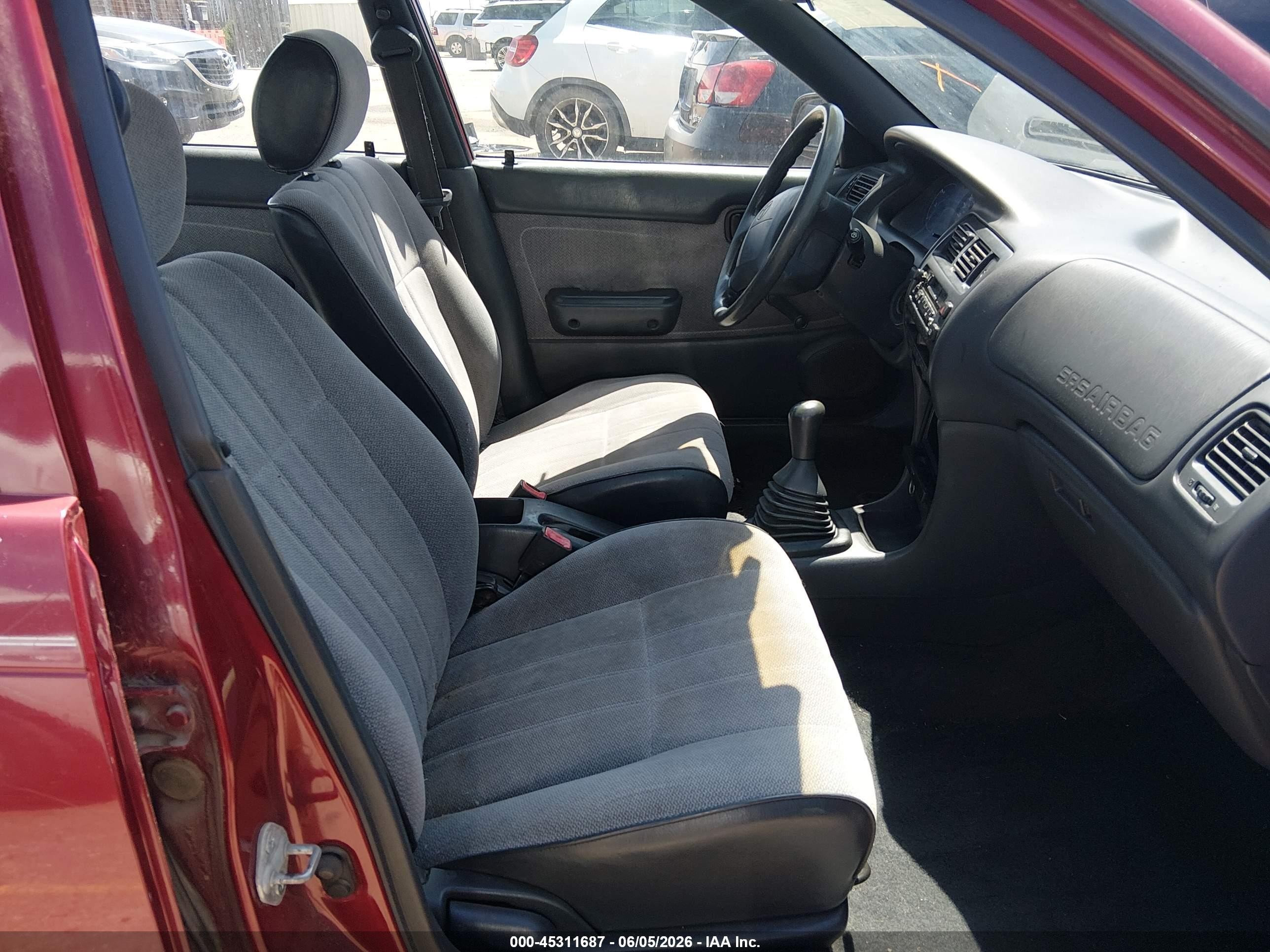 1996 Toyota Corolla   Red vin: 1NXBA02E3TZ383830