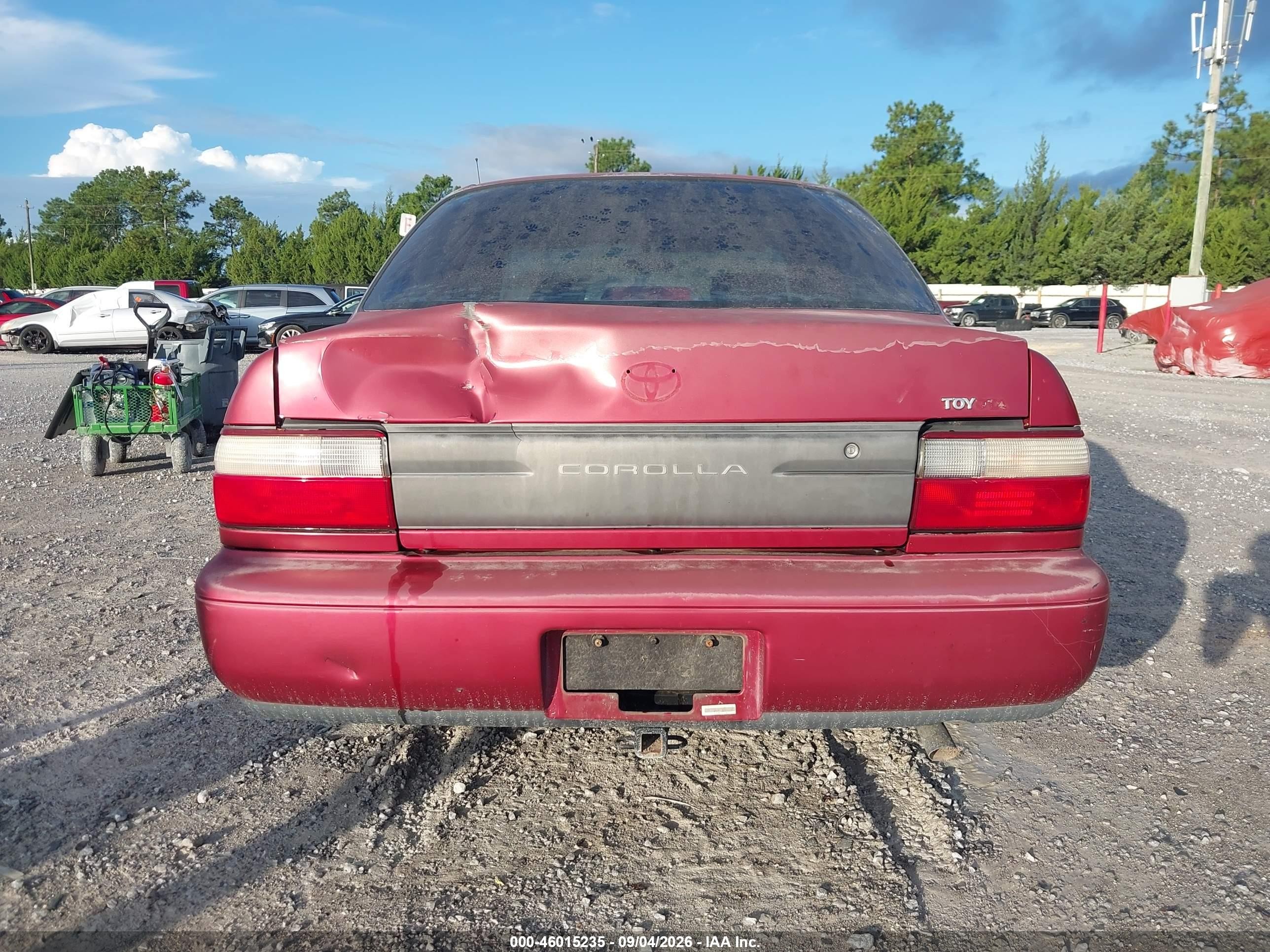 1996 Toyota Corolla   Красный vin: 1NXBA02E3TZ390518