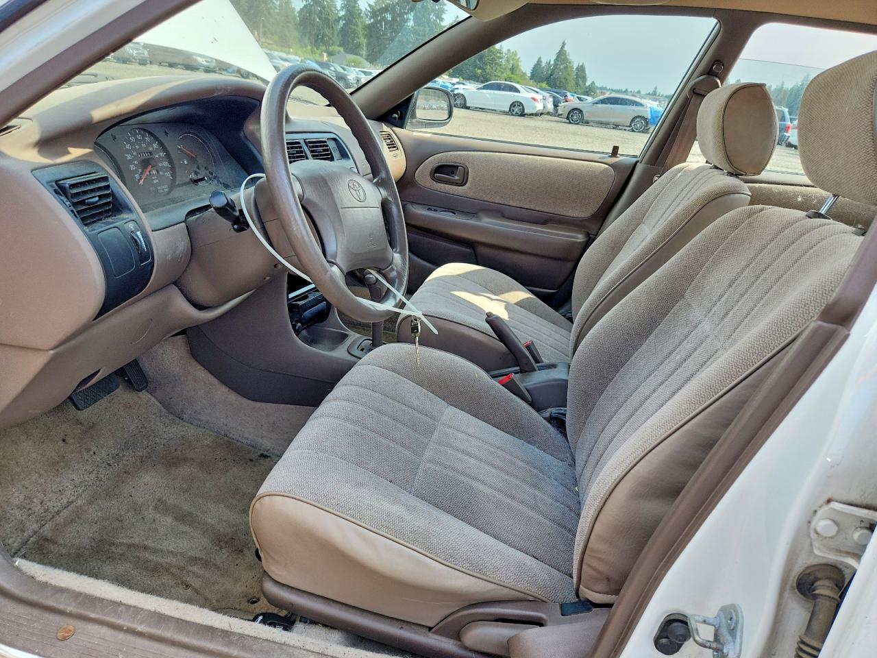 1997 Toyota Corolla Base White vin: 1NXBA02E3VZ534927
