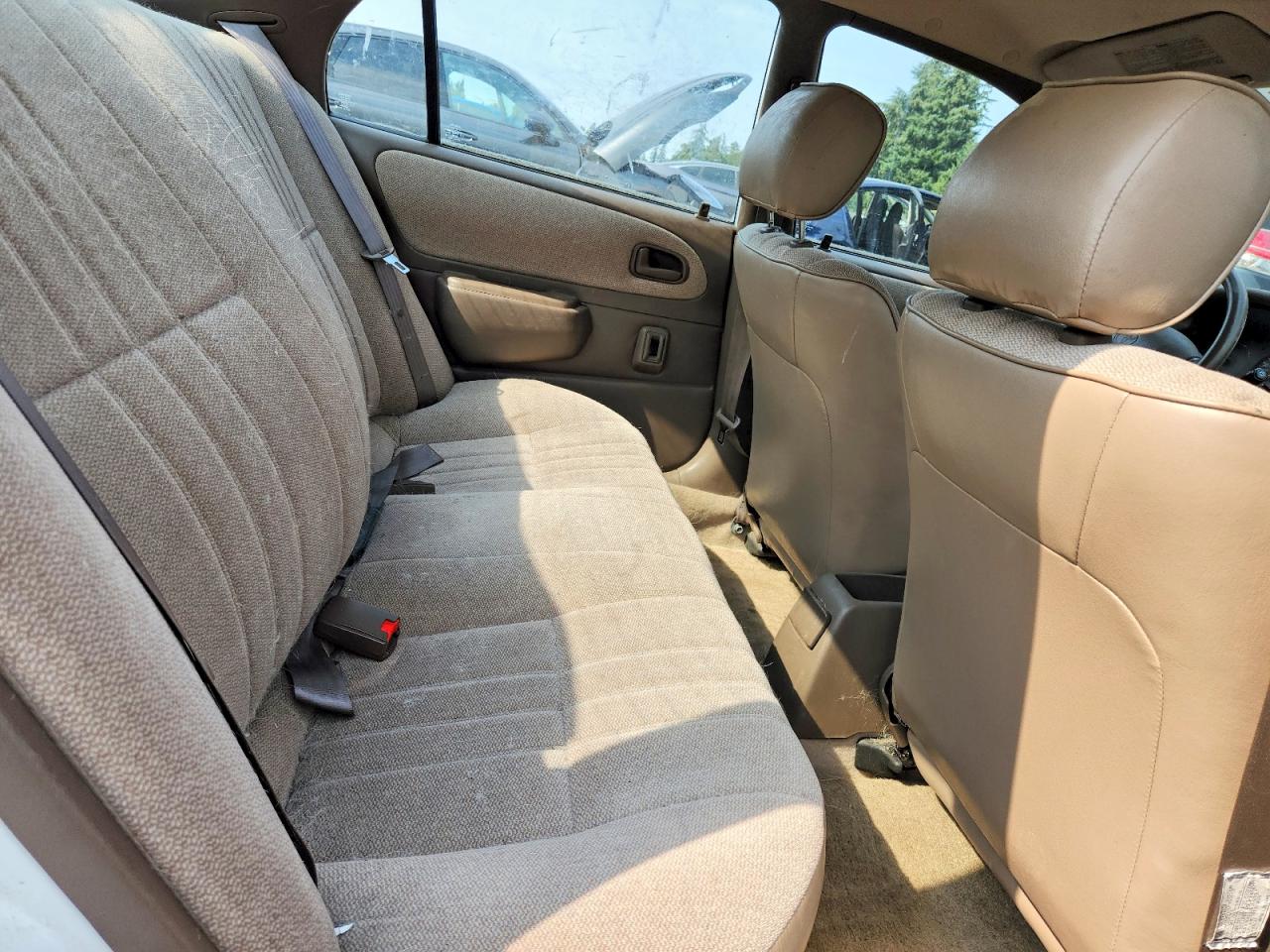 1997 Toyota Corolla Base White vin: 1NXBA02E3VZ534927