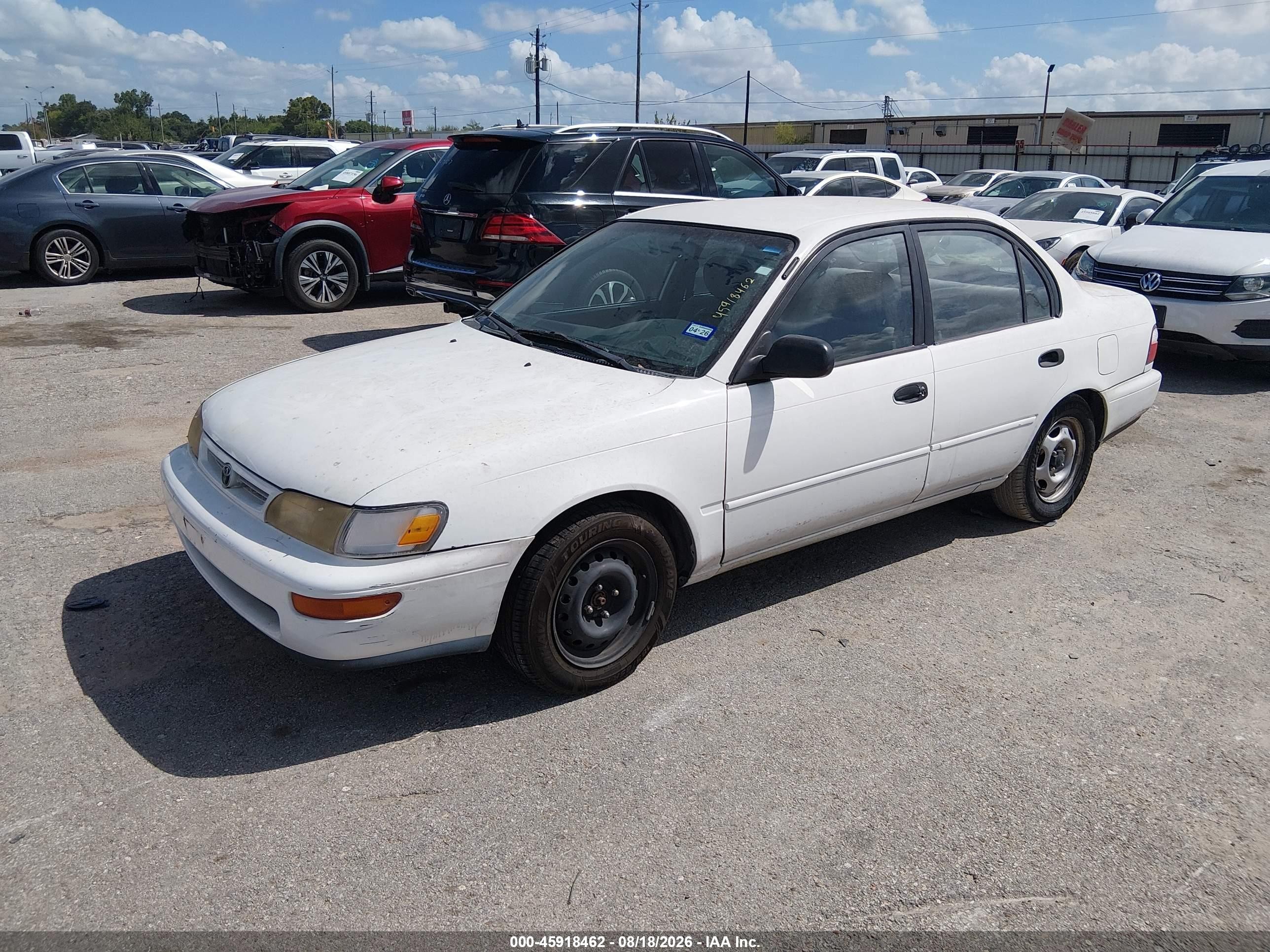 1996 Toyota Corolla   White vin: 1NXBA02E4TZ441833